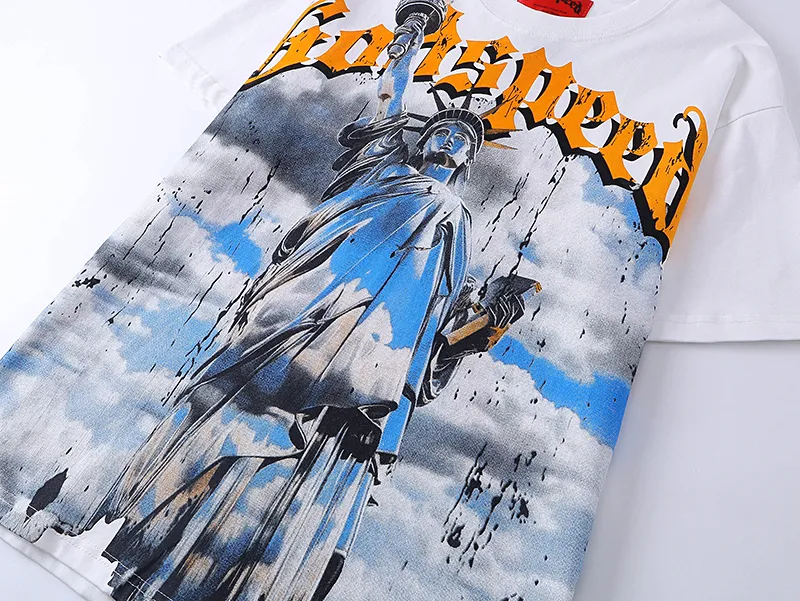 3015# P110 Real shot Godspeed American fashion rock street retro loose printed cotton short sleeves Fabric: 240g 32 count fine cotton double yarn pure cotton Color: off-white apricot Size: S M L XL