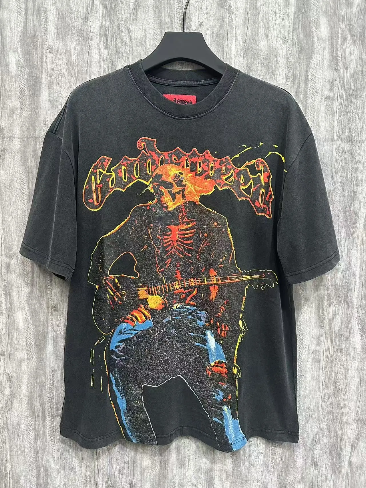 6022# washed black｜P116 Godspeed cross-border American rock and roll street washed retro style short-sleeved T (craft printing) fabric (fabric): 32 count combed double yarn 250g weight size (size): S-M-L-XL color (colour): washed black yu 👉 👉