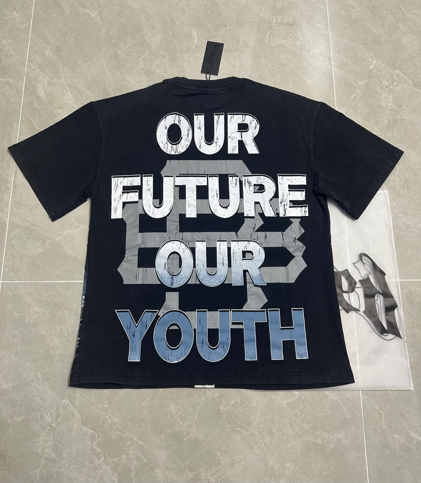 6302# Washed black I P116 Real shot (American fashion niche) Godspeed cross-border American rock street washed retro style short-sleeved T (craft printing) Fabric (fabric): 32 counts combed double yarn 250 grams weight Size (size): S-M-L-XL Color (colour): Washed black