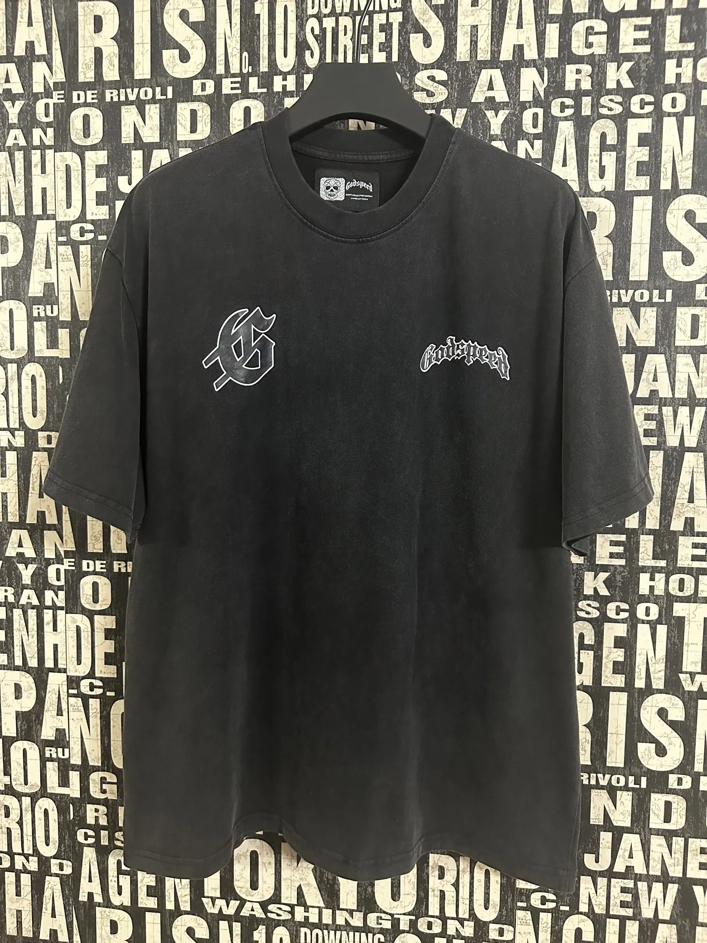 6035# washed black｜P116 Godspeed cross-border American rock and roll street washed retro style short-sleeved T (craft printing) fabric (fabric): 32 count combed double yarn 250 grams weight code (size): S-M-L-XL color (colour): washed black 👉