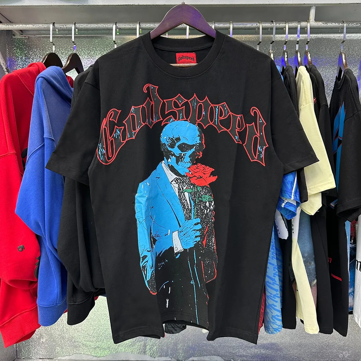 Actual photo, No. 7070, American fashion Godspeed skull gentleman rose print high weight double yarn pure cotton casual short-sleeved T-shirt batch 110 Color: black, apricot; Size: S M L XL