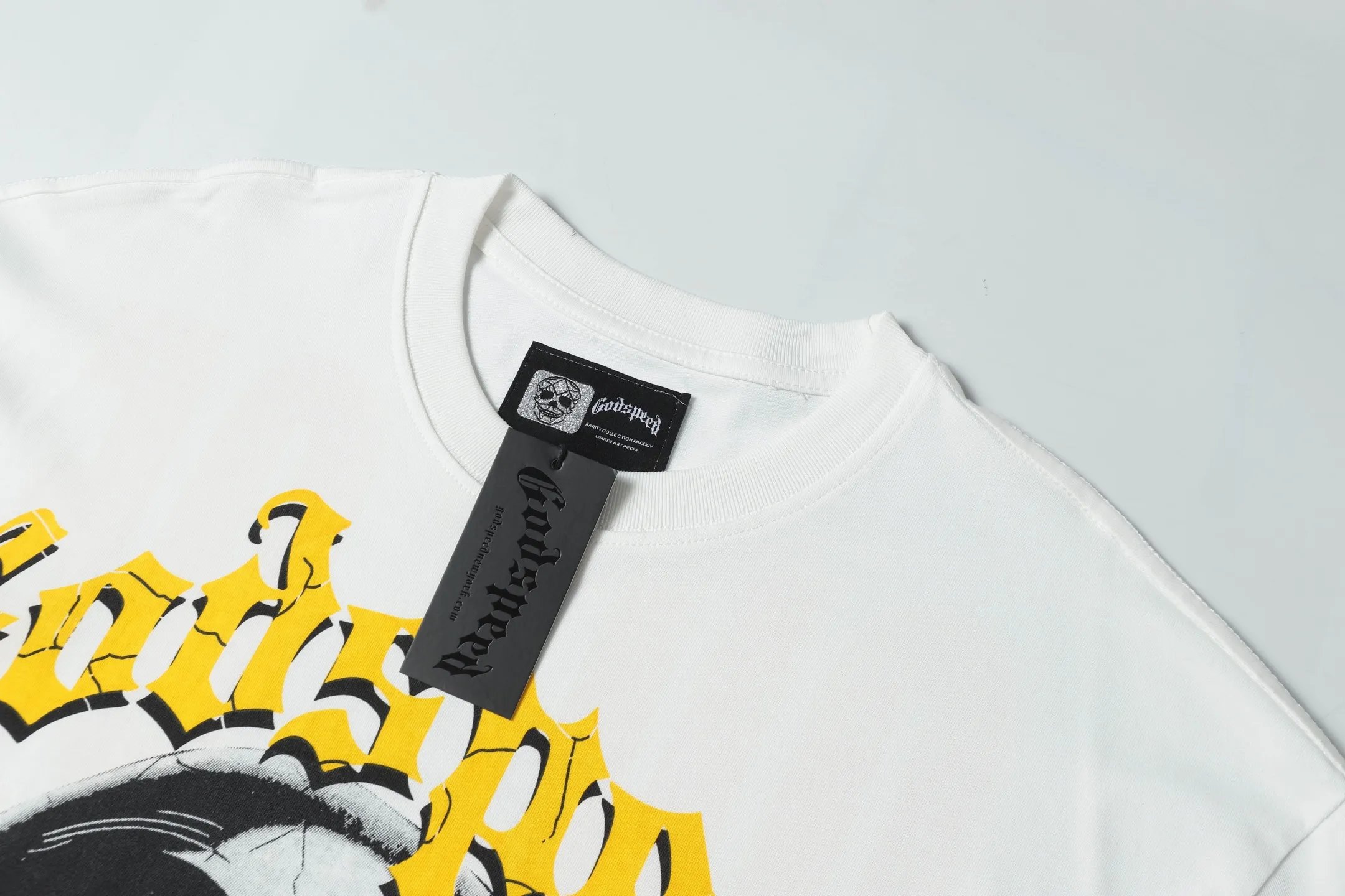 5007#White/Apricot｜P104 Godspeed cross-border American rock and roll street washed retro style short-sleeved T (craft printing) fabric (fabric): 32-count combed double yarn 240 grams weight code number (size): S-M-L-XL color (colour): white, apricot,