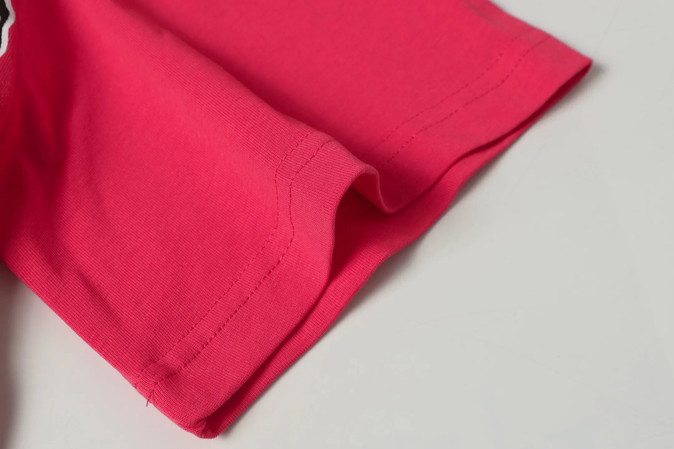 5067#Rose Red | P104 Godspeed cross-border American rock and roll street washed retro style short-sleeved T (craft printing) fabric (fabric) 32-count combed double yarn 240 grams weight code number (size): S-M-L-XL color (colour): rose red