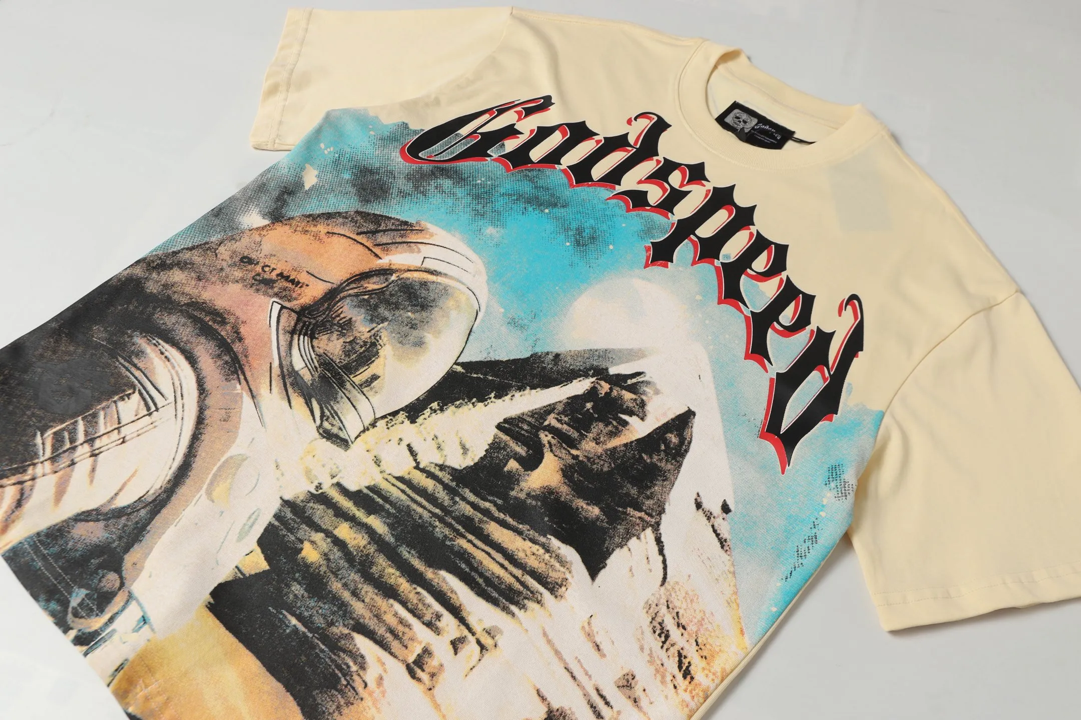5041#Apricot｜P104 Godspeed cross-border American rock and roll street washed retro style short-sleeved T (craft printing) fabric (fabric) 32 counts combed double yarn 240 grams weight code number (size): S-M-L-XL color (colour): apricot 👉