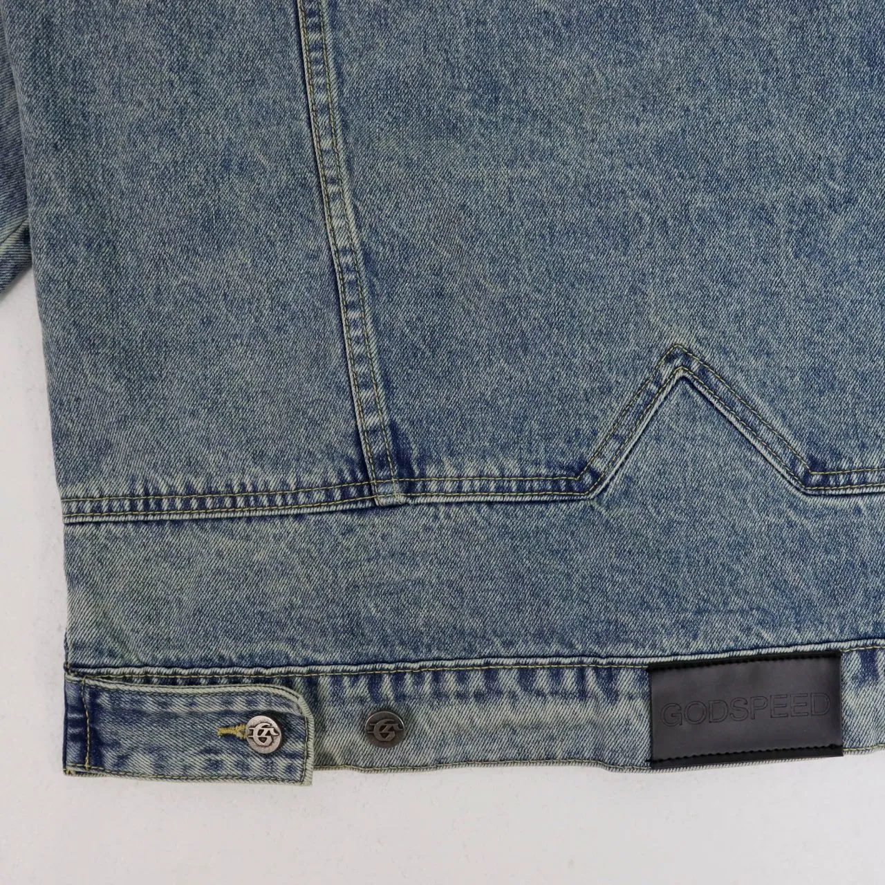 Model No. 6551 P286 Real shot high-level version of GODSPEED beautiful old-fashioned retro washed embroidered denim jacket high street men's and women's trendy jacket Color: light blue black Size: S M L XL 2XL