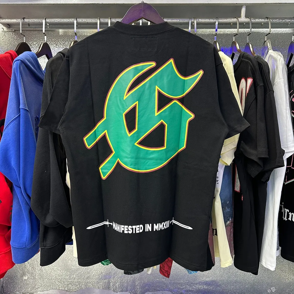 Actual photo, No. 7051, foreign trade beauty trend Godspeed speedboat shark small fresh color matching printed high-quality double yarn pure cotton round neck short-sleeved T-shirt batch 110 Color: black, white; Size: S M L XL