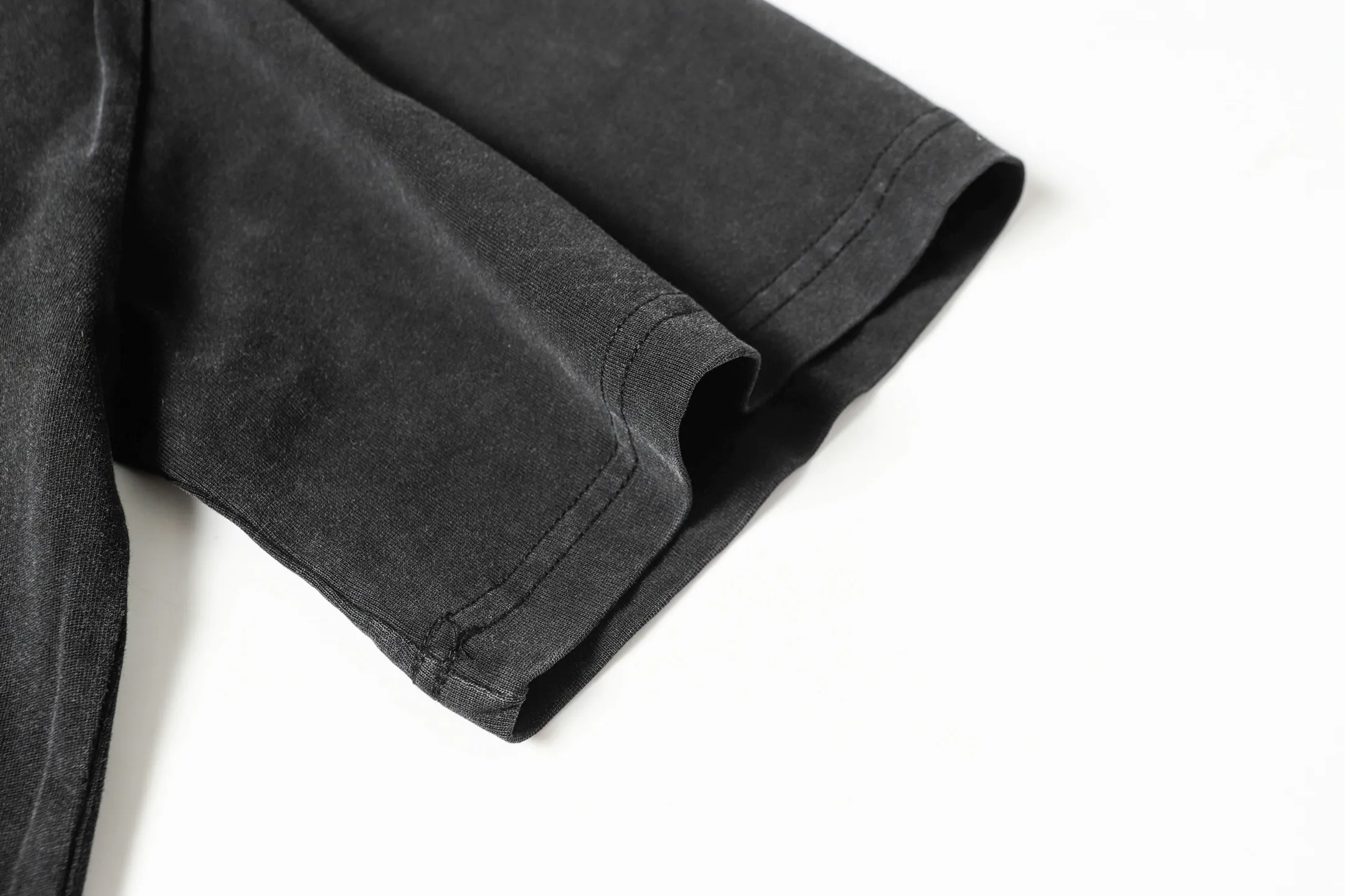 6007#washed black｜P116 Godspeed cross-border American rock and roll street washed retro style short-sleeved T (craft printing) fabric (fabric): 32 count combed double yarn 250g weight size (size): S-M-L-XL color (colour): washed black 👉 👉