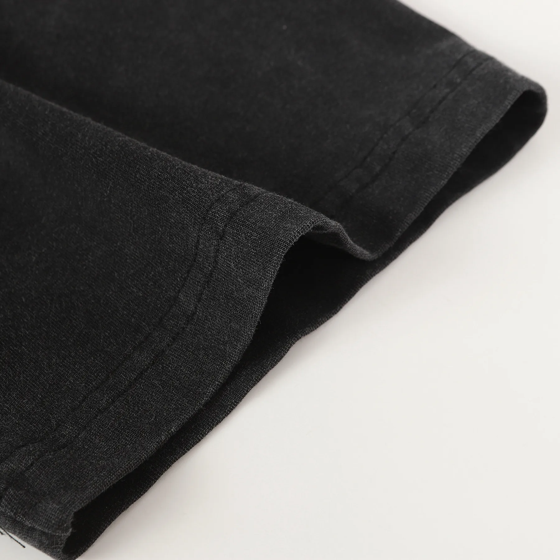 6311# Washed black I P116 Real shot in stock (American fashion niche) (HD picture) Godspeed cross-border American rock street washed retro style short-sleeved T (craft printing) Fabric (fabric): 32 counts combed double yarn 250 grams weight Size (size): S-M-L-XL Color (colour): Washed black