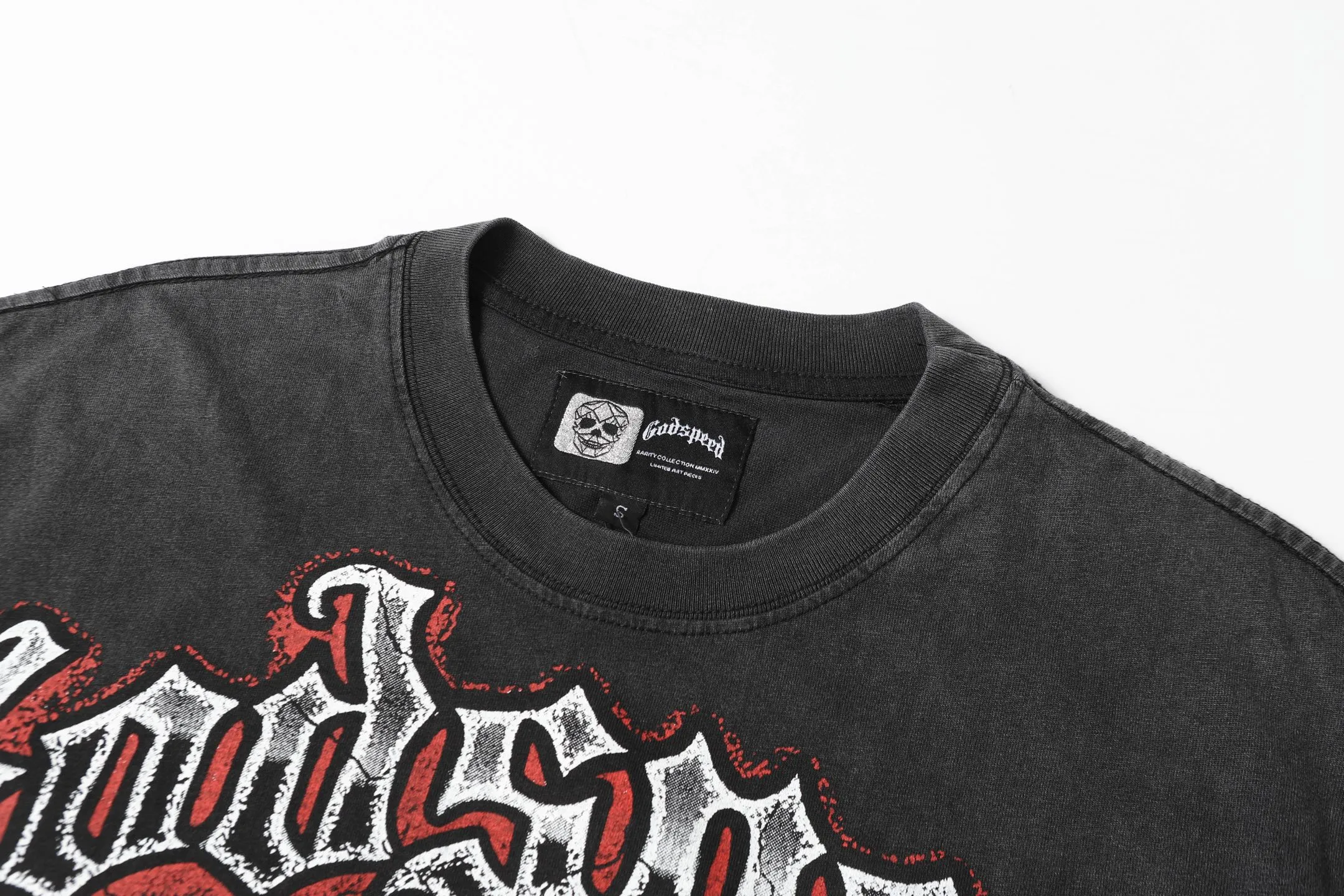 6040# washed black｜P116 Godspeed cross-border American rock and roll street washed retro style short-sleeved T (craft printing) fabric (fabric): 32 count combed double yarn 250 grams weight code (size): S-M-L-XL color (colour): washed black 👉