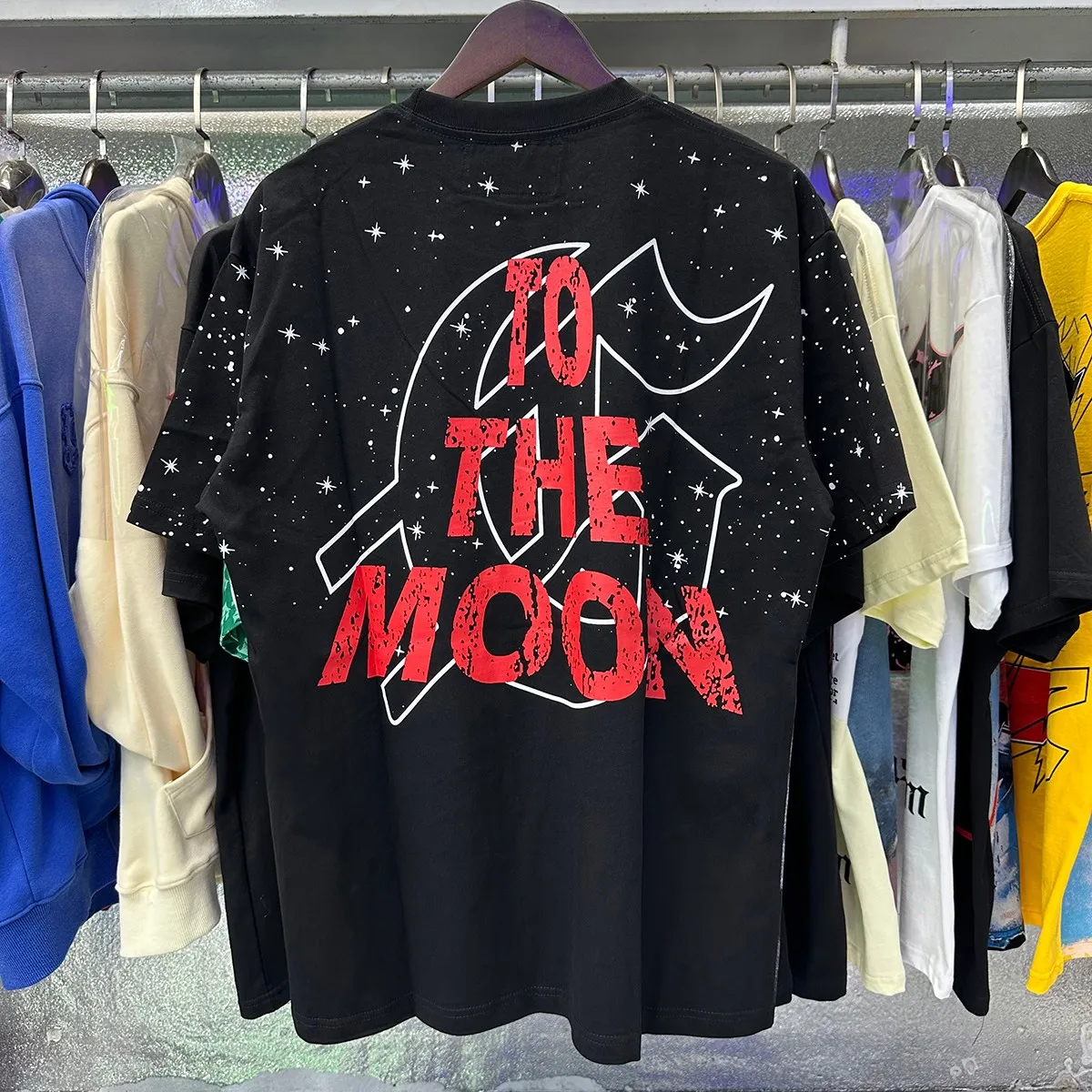 Actual photo, No. 7072, Mechao Godspeed astronaut Earth starry print high quality double yarn pure cotton casual short-sleeved T-shirt batch 110 Color: black and red, apricot, black and yellow