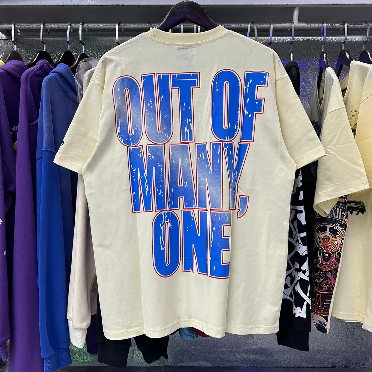 No. 7028, real shot, Mechao Godspeed speech skull print high quality double yarn pure cotton casual round neck short-sleeved T-shirt batch 110 Color: black, white, blue, apricot; Size: S M L XL