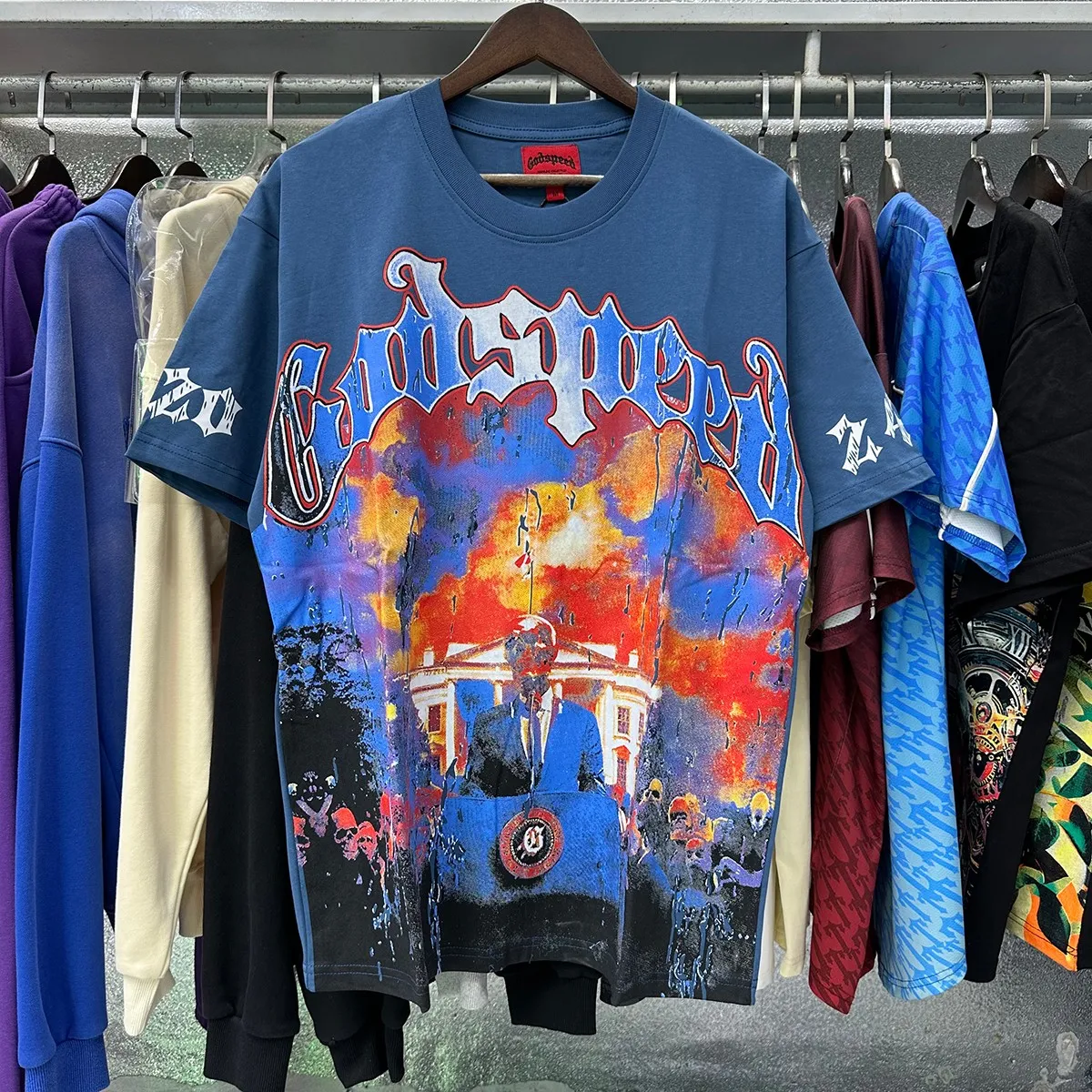 No. 7028, real shot, Mechao Godspeed speech skull print high quality double yarn pure cotton casual round neck short-sleeved T-shirt batch 110 Color: black, white, blue, apricot; Size: S M L XL