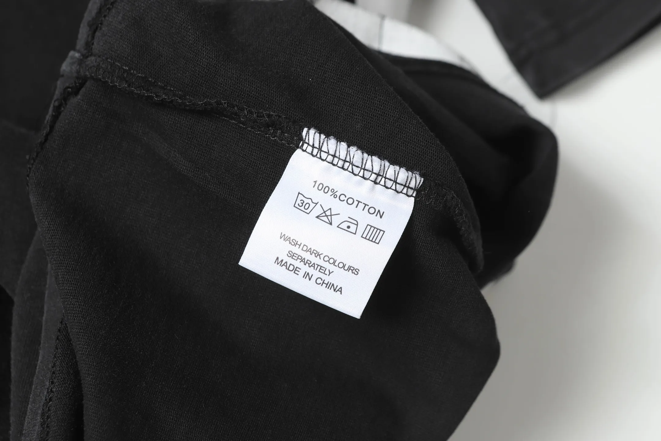 6008#washed black｜P116 Godspeed cross-border American rock and roll street washed retro style short-sleeved T (craft printing) fabric (fabric): 32 count combed double yarn 250g weight size (size): S-M-L-XL color (colour): washed black 👉