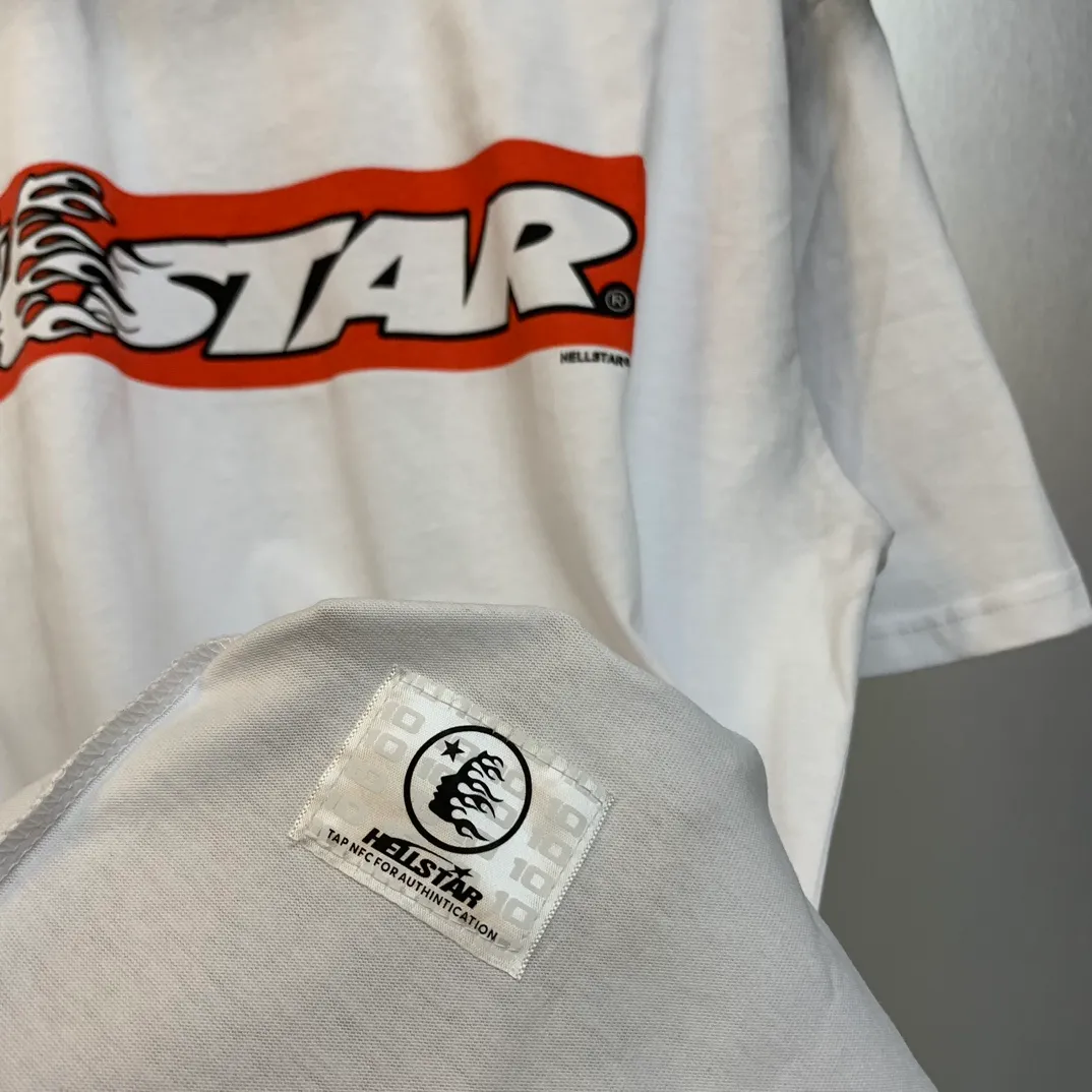 P126 HELLSTAR BOX LOGO T-SHIRT Spray Ma Liu T-shirt short sleeves, the new hot beauty trend Hellstar!  Standard beauty and trendy workmanship, original customization (fabric, pattern, printing, hang tag, main mark, etc.), exaggerated style, explosive style, dare to break through tradition, bring adventurous new fashion experience!  YoungBoy, the most popular rapper in the youth circle, has shot a lot of models for him, and celebrities such as Dababy and Swae Lee frequently get dressed!  color: white Size: S, M, L, XL