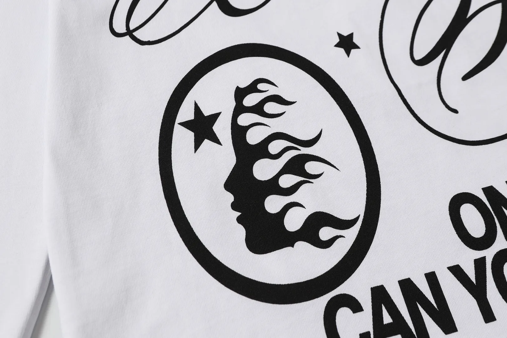 P140 Real-stock Hellstar Cross-border European and American style/street fashion brand pure cotton long-sleeved T-shirt Fabric (fabric): High-density 26-count 270-gram heavy combed double yarn pure cotton Size (size): S-M- L- X L Color (colour): Active black/ivory white 👉