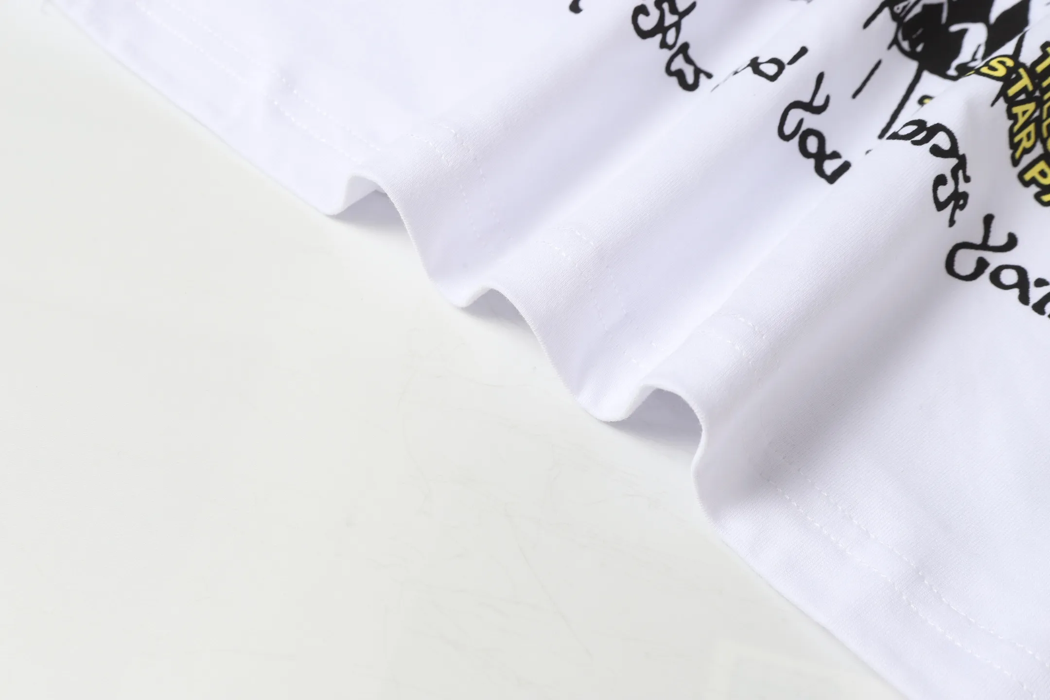 P108 Real-stock Hellstar Cross-border European and American style, street fashion brand pure cotton T-shirt Fabric (fabric): 32 counts of 240g heavy combed double yarn pure cotton Size (size): S-M- L- X L Color (colour): white, apricot