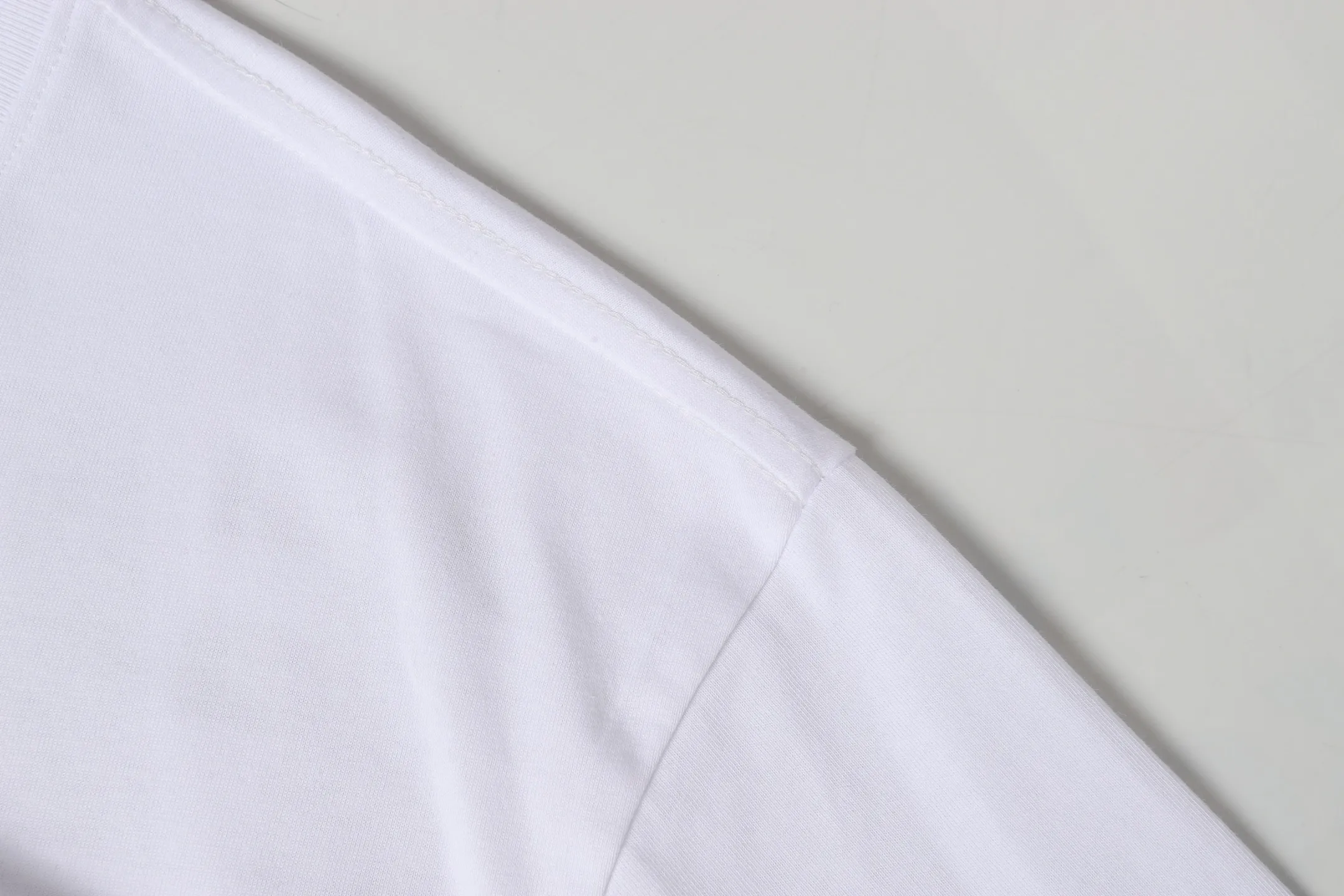 P108 Real-stock Hellstar Cross-border European and American style, street fashion brand pure cotton T-shirt Fabric (fabric): 32 pieces of 240g heavy combed double yarn pure cotton Size (size): S-M- L- X L Color (colour): white