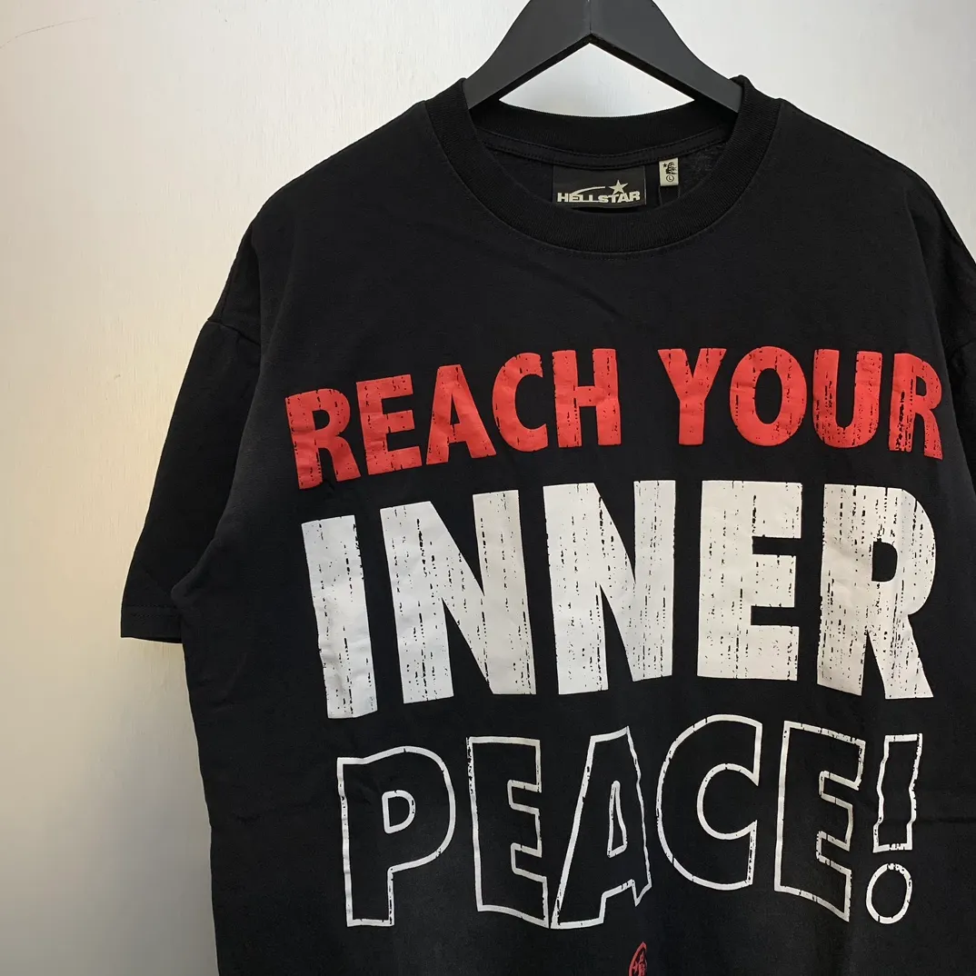P126 INNER PEACE T-SHIRT HELLSTAR European and American trendy brand high-quality short-sleeved T-shirt, the new hot American trend Hellstar!  Standard beauty and trendy workmanship, original customization (fabric, pattern, printing, hang tag, main mark, etc.), exaggerated style, explosive style, dare to break through tradition, bring adventurous new fashion experience!   YoungBoy, the most popular rapper in the youth circle, has shot a lot of models for him, and celebrities such as Dababy and Swae Lee frequently get dressed!  color: black Size: S, M, L, XL