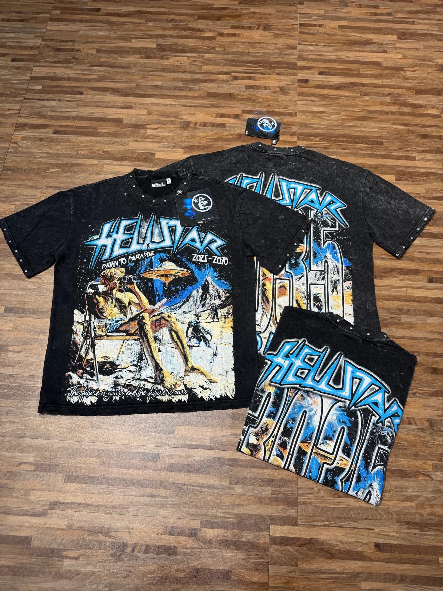 P134 Hellstar/Hellstar (actual shot) Craftsmanship: Washed retro whole piece worn + hand-made diamonds + hot stamping digital printing Cross-border European and American style street brand pure cotton T-shirt Fabric (fabric): 32 counts 250g washed combed double yarn pure cotton Size (size): S-M- L- X L Color (colour): Washed black