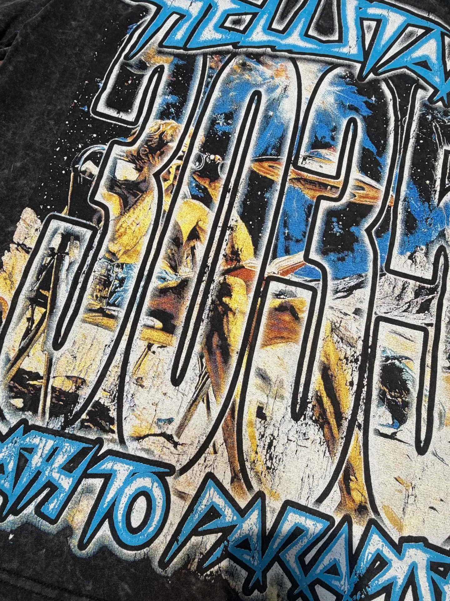 P134 Hellstar/Hellstar (actual shot) Craftsmanship: Washed retro whole piece worn + hand-made diamonds + hot stamping digital printing Cross-border European and American style street brand pure cotton T-shirt Fabric (fabric): 32 counts 250g washed combed double yarn pure cotton Size (size): S-M- L- X L Color (colour): Washed black