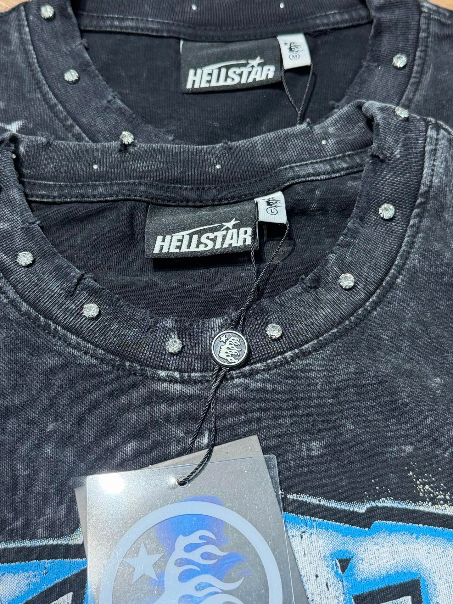 P134 Hellstar/Hellstar (actual shot) Craftsmanship: Washed retro whole piece worn + hand-made diamonds + hot stamping digital printing Cross-border European and American style street brand pure cotton T-shirt Fabric (fabric): 32 counts 250g washed combed double yarn pure cotton Size (size): S-M- L- X L Color (colour): Washed black