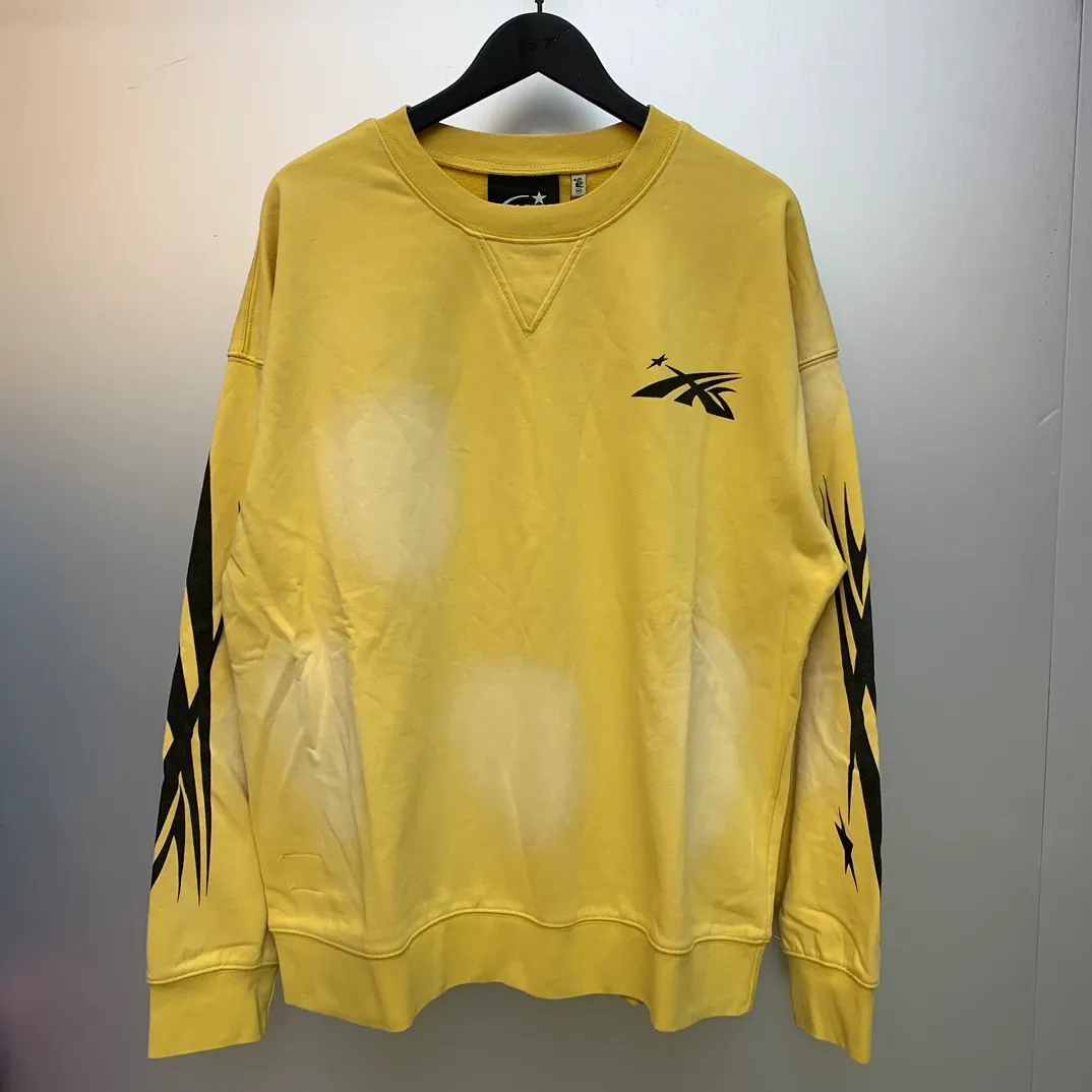 P210 Hellstar Studios Sports Hoodie New trendy brand distressed spray horse turtleneck sweatshirt color (color): yellow Size (size): S, M, L, XL
