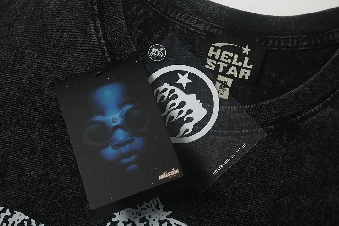 7703# P124 Washed Hellstar Hellstar ins same style retro printed tops for men and women, casual and trendy pure cotton washed short-sleeved T-shirt Color: Black Size: S M L XL