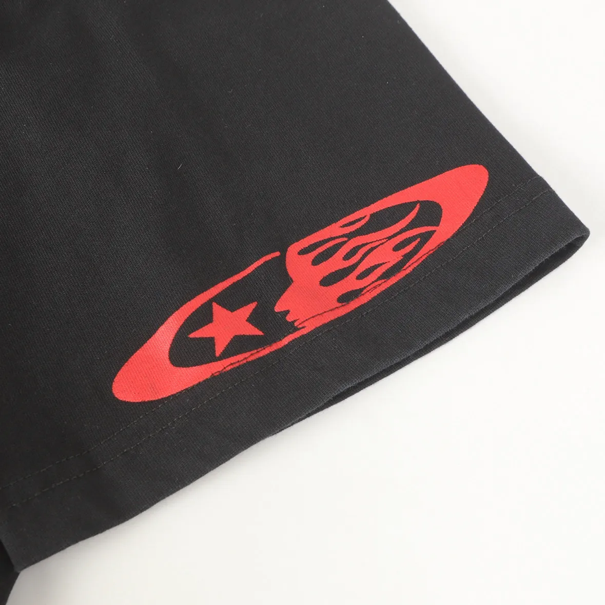 P124 Hellstar Hellstar Cross-border European and American style street fashion brand pure cotton T-shirt Fabric (fabric): 32 counts 250g washed combed double yarn pure cotton Size (size): S-M- L- X L Color (colour): Washed black (spray Ma Liu)