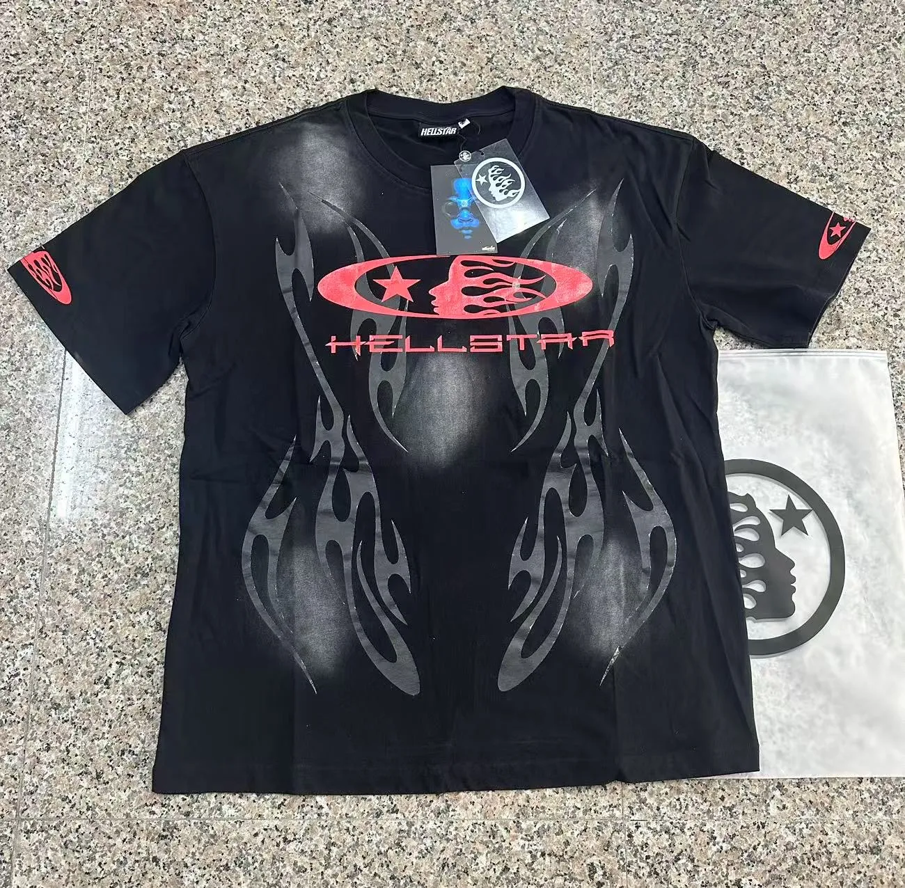 P124 Hellstar Hellstar Cross-border European and American style street fashion brand pure cotton T-shirt Fabric (fabric): 32 counts 250g washed combed double yarn pure cotton Size (size): S-M- L- X L Color (colour): Washed black (spray Ma Liu)