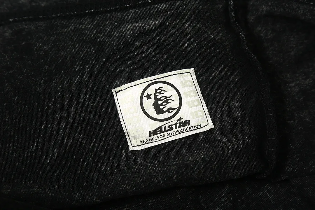 7705# P124 Washed Hellstar Hellstar ins same style retro printed tops for men and women, casual and trendy pure cotton washed short-sleeved T-shirt Color: Black Size: S M L XL