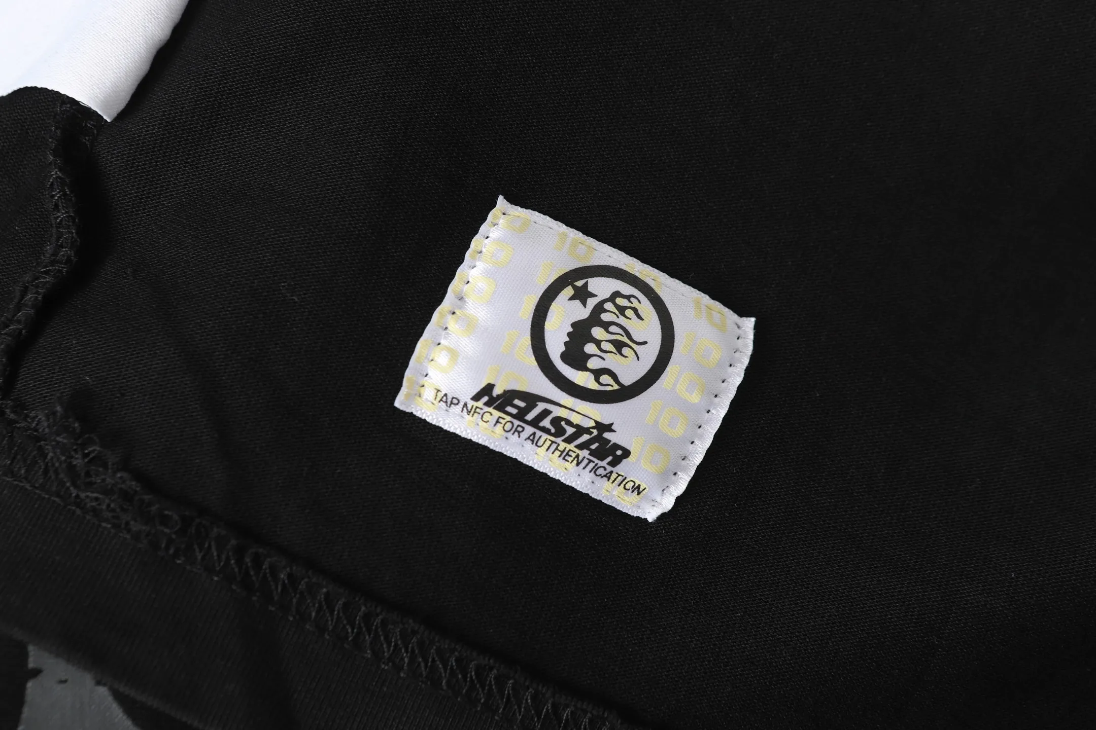 P124 Real-stock Hellstar Cross-border European and American style street brand pure cotton T-shirt Fabric (fabric): 32 counts of 250g washed combed double yarn pure cotton Size (size): S-M- L-