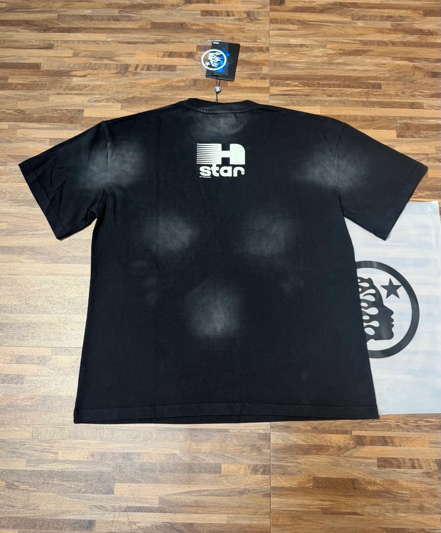 P124 Real-stock high-definition Hellstar Cross-border European and American style street brand pure cotton T-shirt Fabric (fabric): 32 pieces of 250g washed combed double yarn pure cotton Size (size): S-M- L- X L Color (colour): Washed black