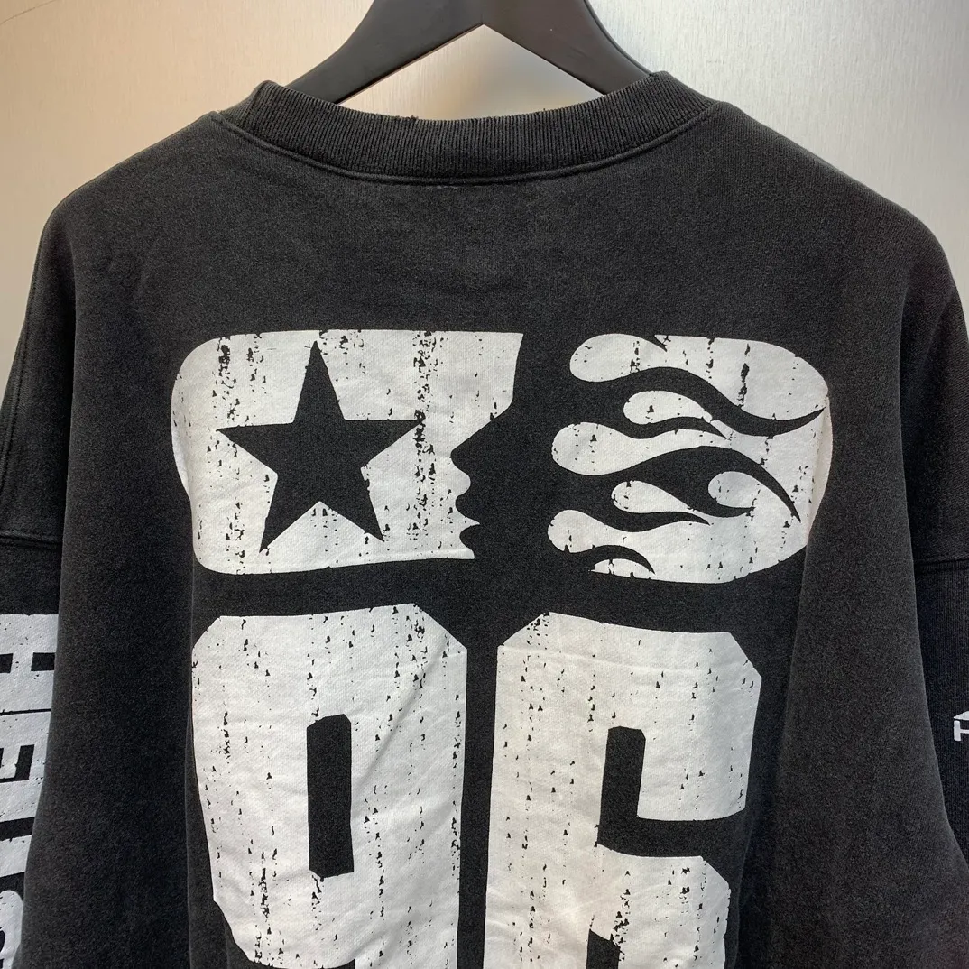 P210 Hellstar Sports 96' Crewneck Sweatshirt Black washed distressed vintage terry crew neck sweatshirt color (color): Vintage Black (washed black) Size (size): S, M, L, XL