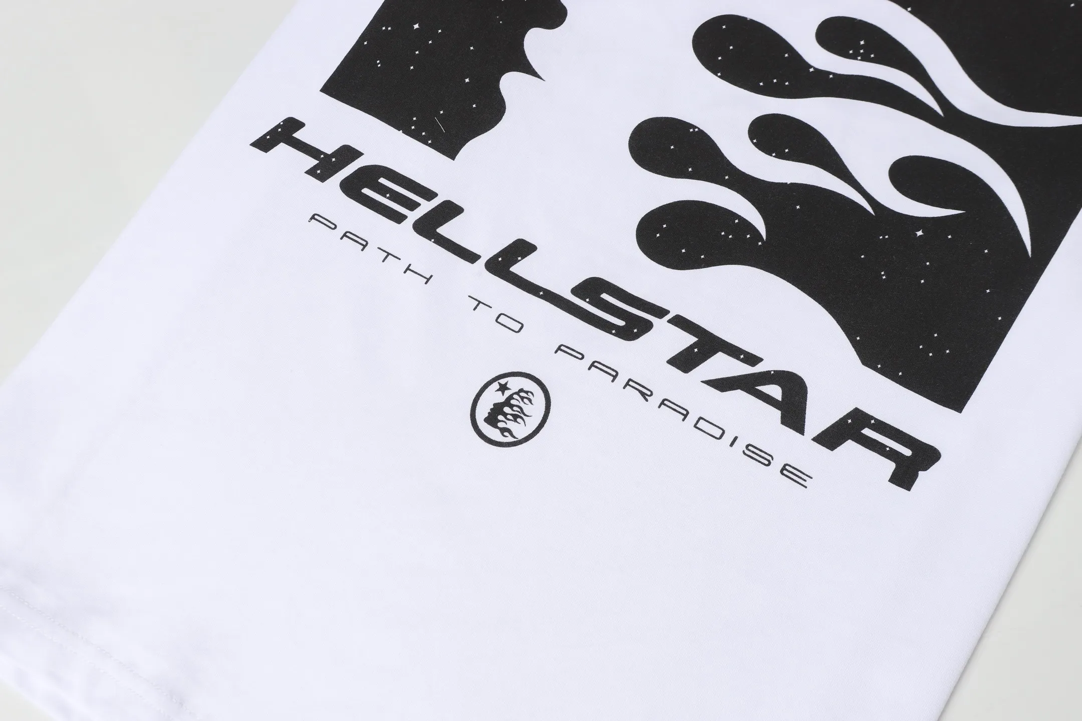 P108 Real-stock Hellstar Cross-border European and American style, street fashion brand pure cotton T-shirt Fabric (fabric): 32 pieces of 240g heavy combed double yarn pure cotton Size (size): S-M- L- X L Color (colour): white 👉
