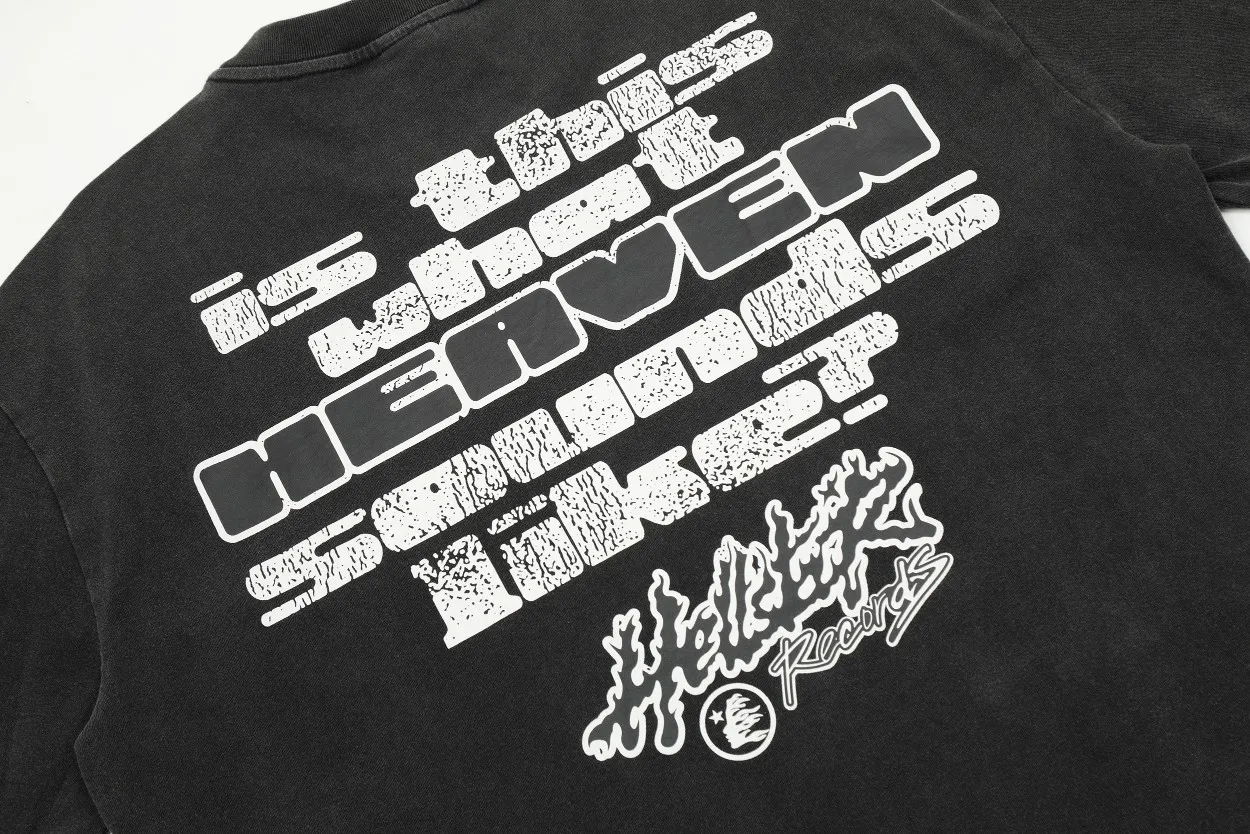 P126 Hellstar Studios Rage Short Sleeve Tee Shirt Hellstar washed and distressed short-sleeved T-shirt The new hot beauty trend Hellstar!  Standard beauty and trendy workmanship, original customization (fabric, pattern, printing, hang tag, main mark, etc.), exaggerated style, explosive style, dare to break through tradition, bring adventurous new fashion experience!  YoungBoy, the most popular rapper in the youth circle, has shot a lot of models for him, and celebrities such as Dababy and Swae Lee frequently get dressed!  color: Vintage Black (washed black) size: S,M,L,XL