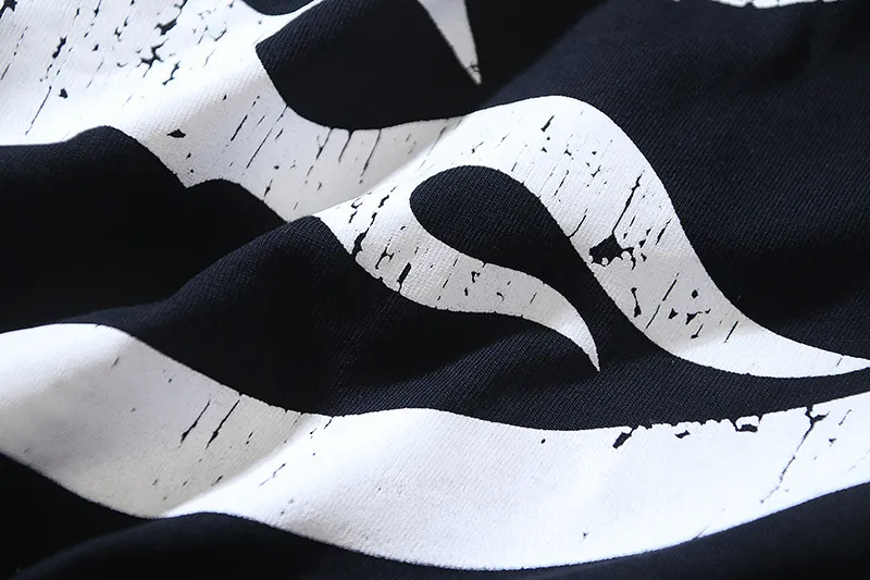 P130 Washed Black + Frayed Real Shots Hellstar Washed Frayed Beauty Trendy Printed Short Sleeve T-shirt Fabric: 265g 32 count fine cotton double yarn pure cotton Color: Washed Black Size: S M L XL
