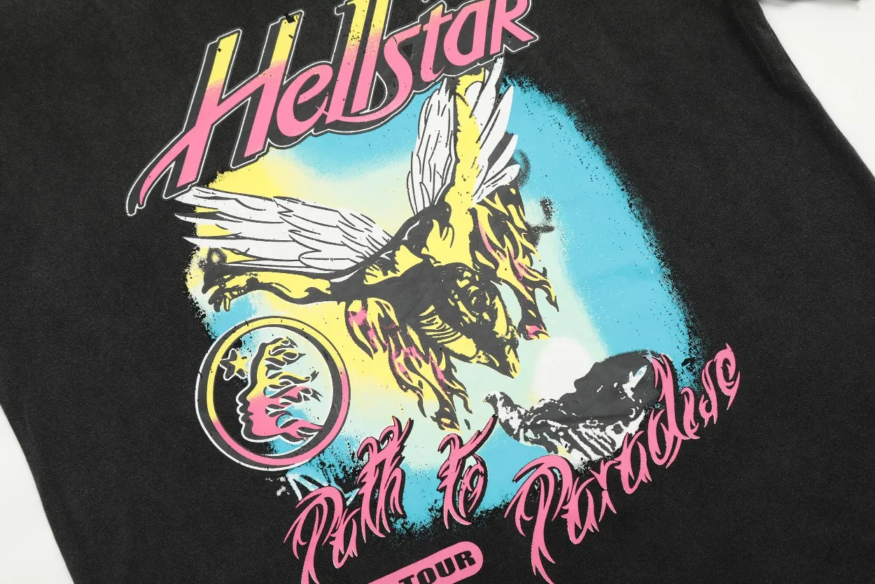 P126 Hellstar Studios Vintage PATH TO PARADISE 08 T-SHIRT SUMMA SAGA Hellstar Smiling Earth Washed and Distressed Short-Sleeved T-shirt The new hot beauty trend Hellstar!  Standard beauty and trendy workmanship, original customization (fabric, pattern, printing, hang tag, main mark, etc.), exaggerated style, explosive style, dare to break through tradition, bring adventurous new fashion experience!  YoungBoy, the most popular rapper in the youth circle, has shot a lot of models for him, and celebrities such as Dababy and Swae Lee frequently get dressed!  color: Vintage Black (washed black) size: S, M, L, XL