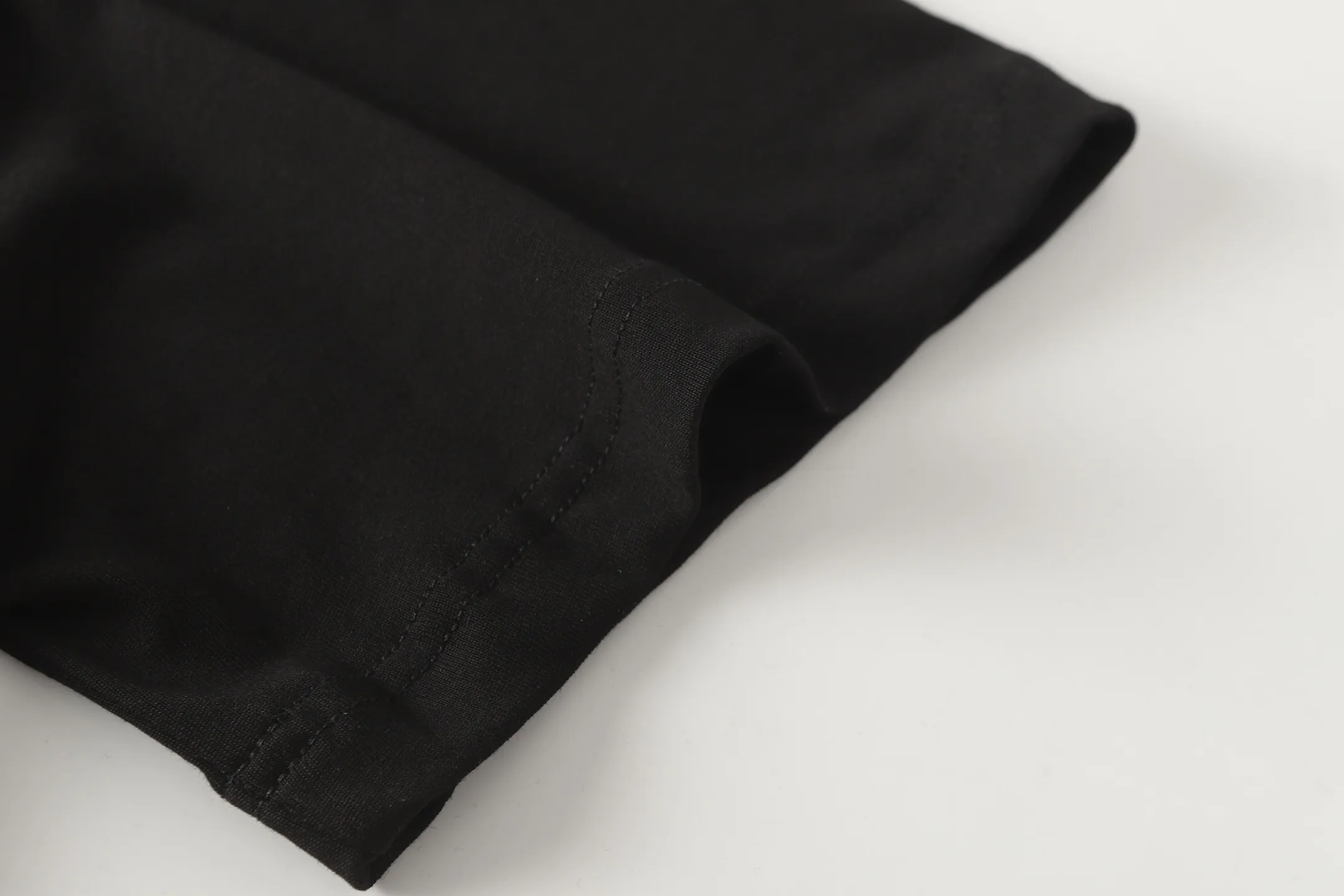 P108 Real-stock Hellstar Cross-border European and American style, street brand pure cotton T-shirt Fabric (fabric): 32 counts of 240g heavy combed double yarn pure cotton Size (size): S-M- L- X L Color (colour): Khaki/Black