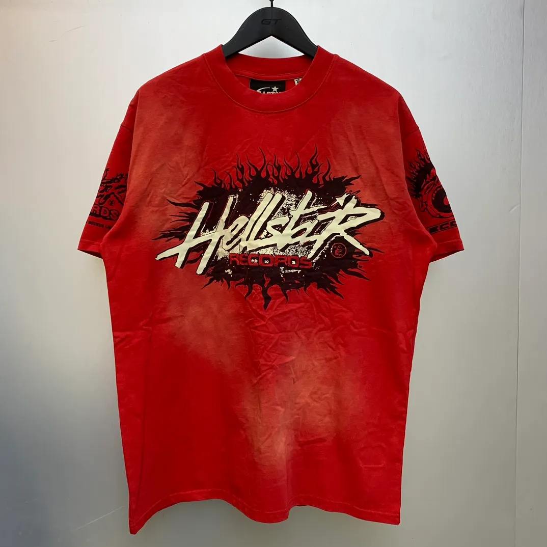 P126 HELLSTAR RECORDS T-SHIRT European and American trendy brand distressed pure cotton T-shirt short sleeves, the new hot beauty trend Hellstar!  Standard beauty and trendy workmanship, original customization (fabric, pattern, printing, hang tag, main mark, etc.), exaggerated style, explosive style, dare to break through tradition, bring adventurous new fashion experience!   YoungBoy, the most popular rapper in the youth circle, has shot a lot of models for him, and celebrities such as Dababy and Swae Lee frequently get dressed!  color: red Size: S, M, L, XL