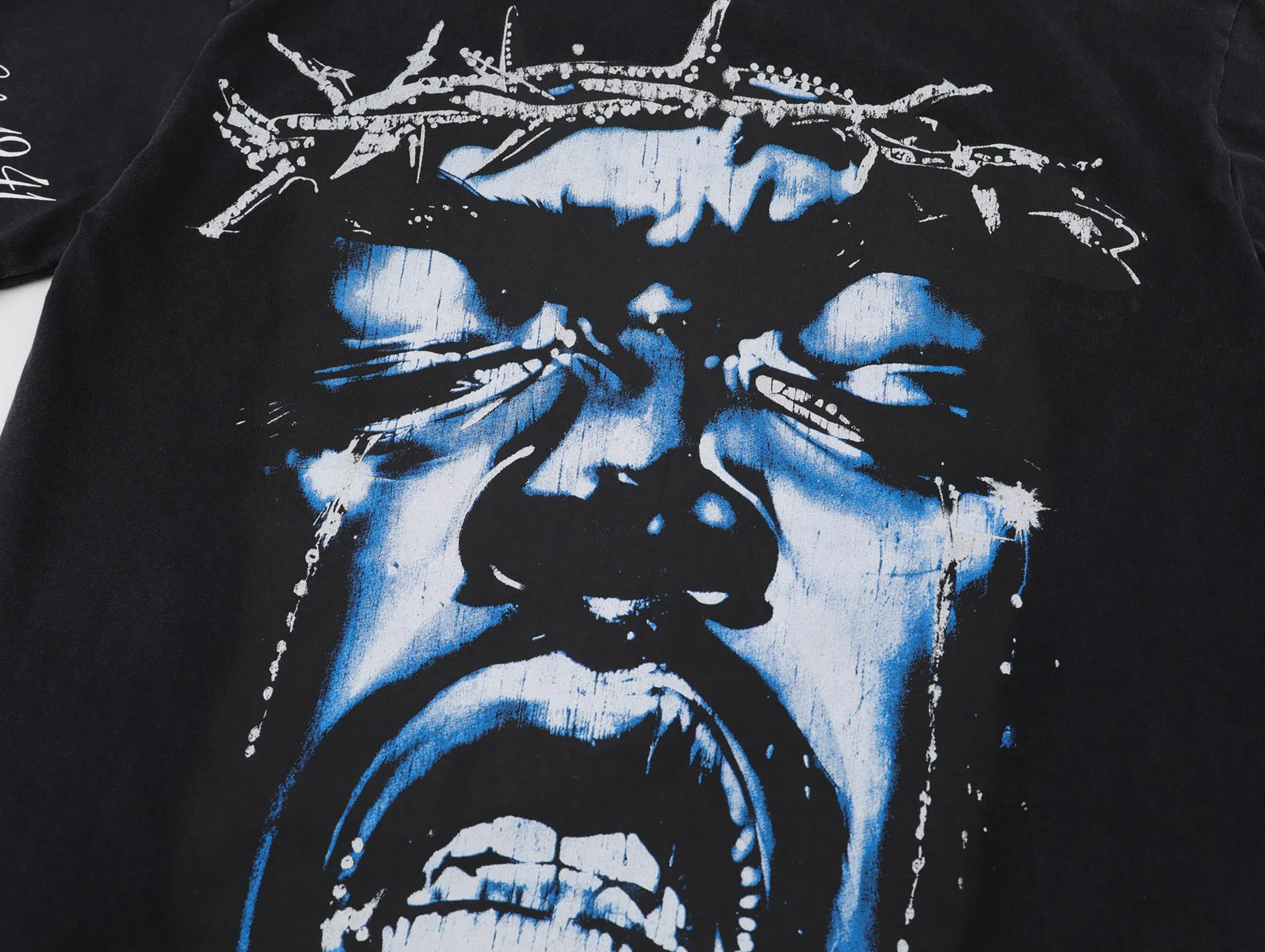 P126 HELLSTAR Angry Portrait Wings Printed American High Street Washed Short Sleeve T-Shirt The new hot beauty trend Hellstar!  Standard beauty and trendy workmanship, original customization (fabric, pattern, printing, hang tag, main mark, etc.), exaggerated style, explosive style, dare to break through tradition, bring adventurous new fashion experience!   YoungBoy, the most popular rapper in the youth circle, has shot a lot of models for him, and celebrities such as Dababy and Swae Lee frequently get dressed!  color: black Size: S, M, L, XL