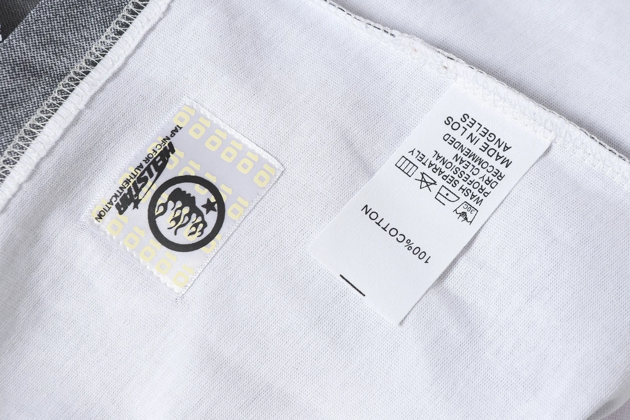 P108 Real-stock Hellstar Cross-border European and American style, street brand pure cotton T-shirt Fabric (fabric): 32 counts of 240g heavy combed double yarn pure cotton Size (size): S-M- L- X L Color (colour): White 👉 👉 👉