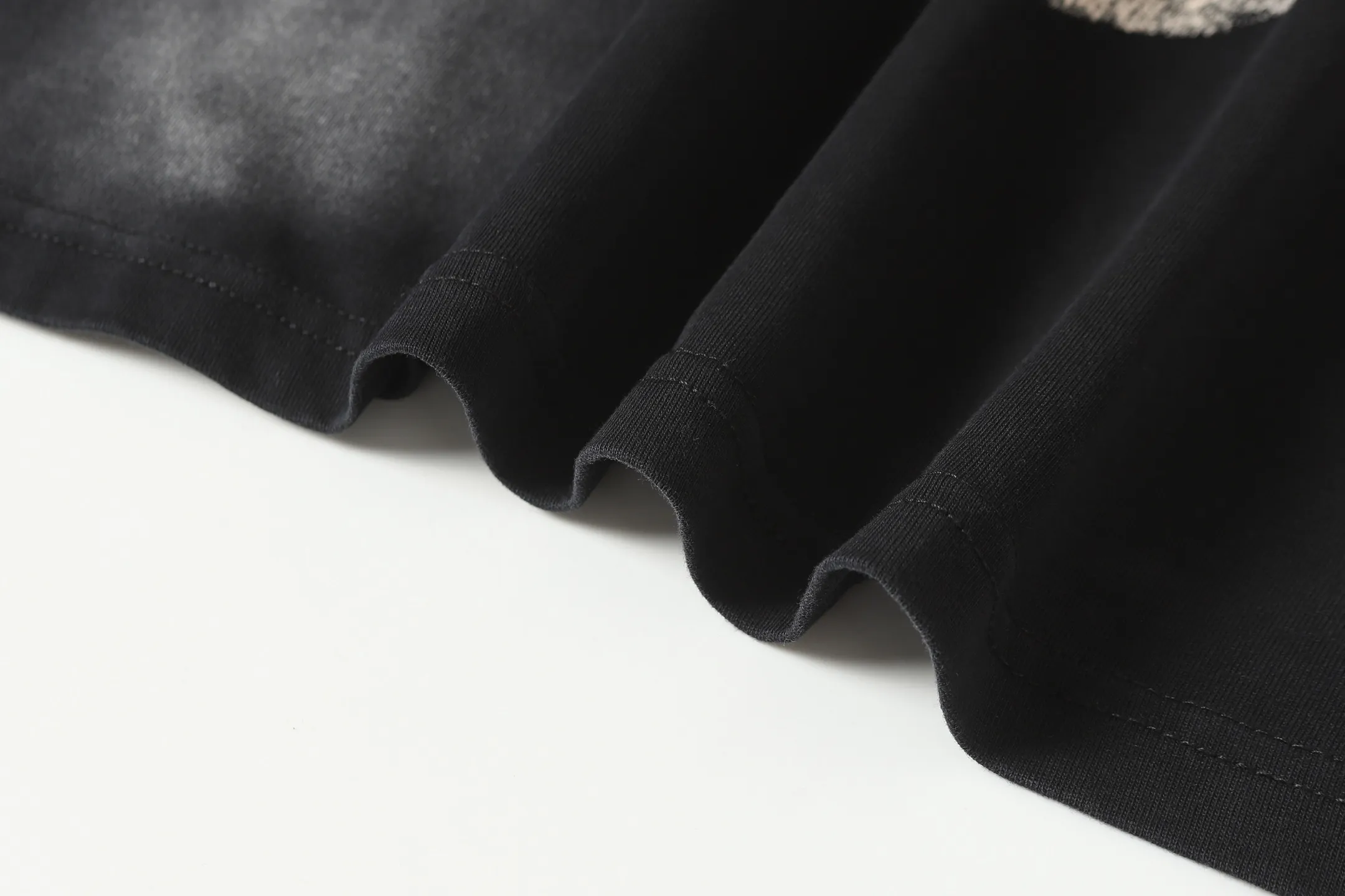 P124 Hellstar Hellstar Cross-border European and American style street fashion brand pure cotton T-shirt Fabric (fabric): 32 counts 250g washed combed double yarn pure cotton Size (size): S-M- L- X L Color (colour): Washed black (spray Ma Liu)