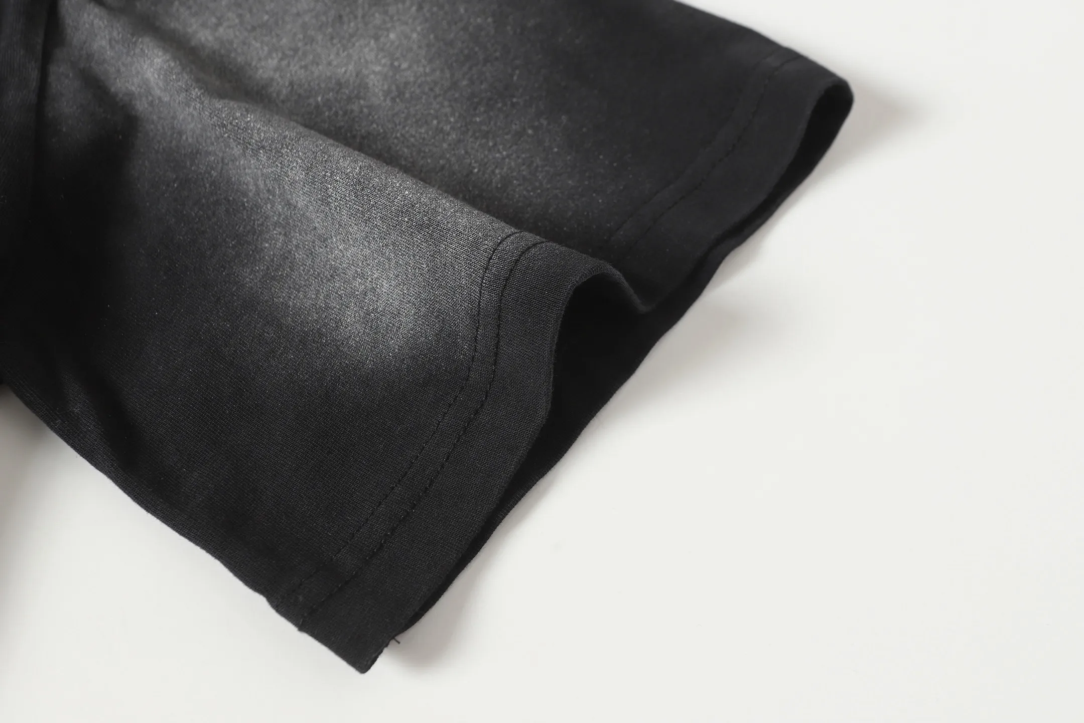 P124 Hellstar Hellstar Cross-border European and American style street fashion brand pure cotton T-shirt Fabric (fabric): 32 counts 250g washed combed double yarn pure cotton Size (size): S-M- L- X L Color (colour): Washed black (spray Ma Liu)