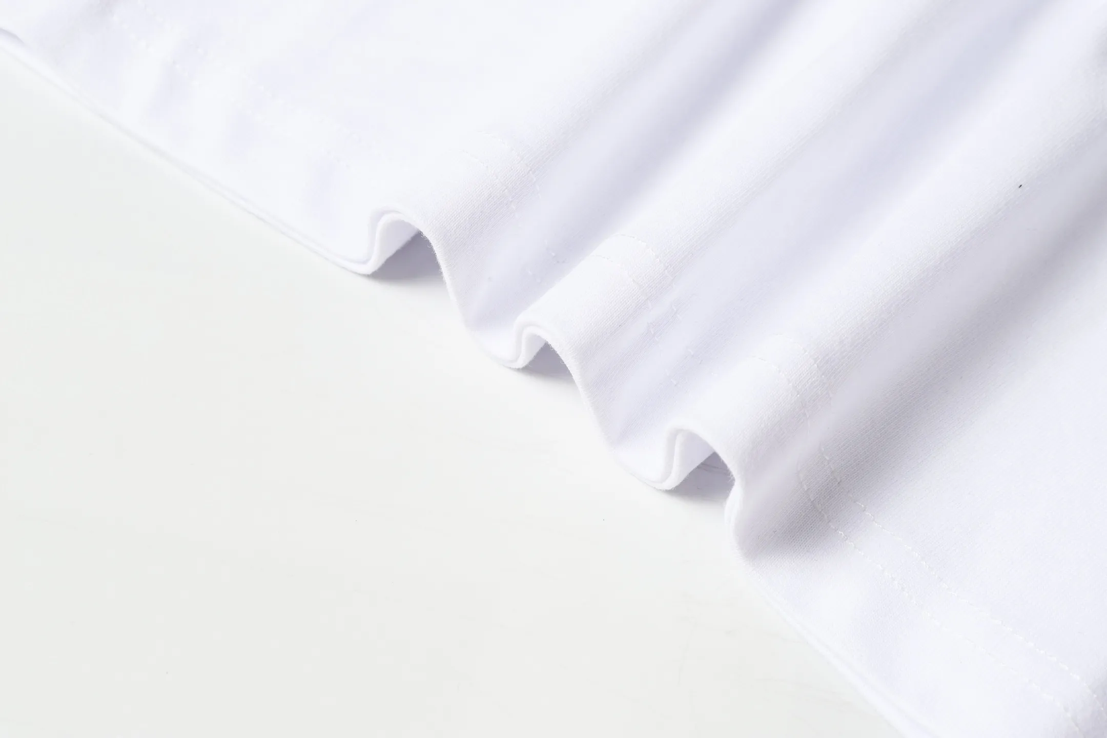 P108 Real-stock Hellstar Cross-border European and American style, street fashion brand pure cotton T-shirt Fabric (fabric): 32 counts of 240g heavy combed yarn pure cotton Size (size): S-M- L- X L Color (colour): apricot/white