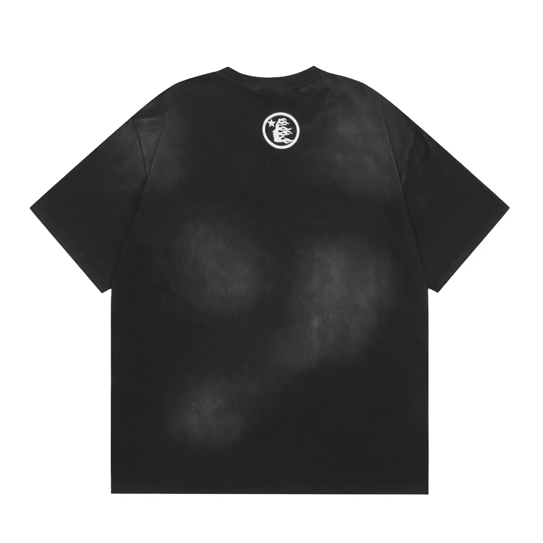 P126 HELLSTAR BOX LOGO T-SHIRT Spray Horse T-shirt Short Sleeves The new hot beauty trend Hellstar!  Standard beauty and trendy workmanship, original customization (fabric, pattern, printing, hang tag, main mark, etc.), exaggerated style, explosive style, dare to break through tradition, bring adventurous new fashion experience!   YoungBoy, the most popular rapper in the youth circle, has shot a lot of models for him, and celebrities such as Dababy and Swae Lee frequently get dressed!  color: black Size: S, M, L, XL