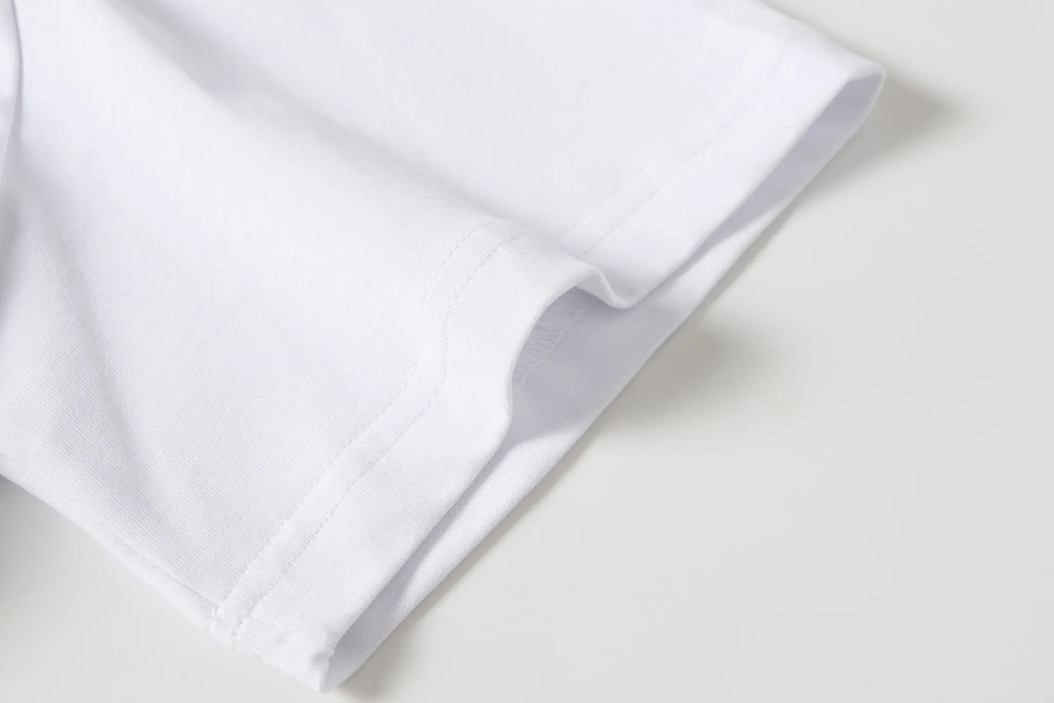 P116 Real stock Hellstar cross-border European and American style, street brand pure cotton T-shirt Fabric (fabric): 32 pieces of 240g heavy combed double yarn pure cotton Size (size): S-M- L- X L Color (colour): white