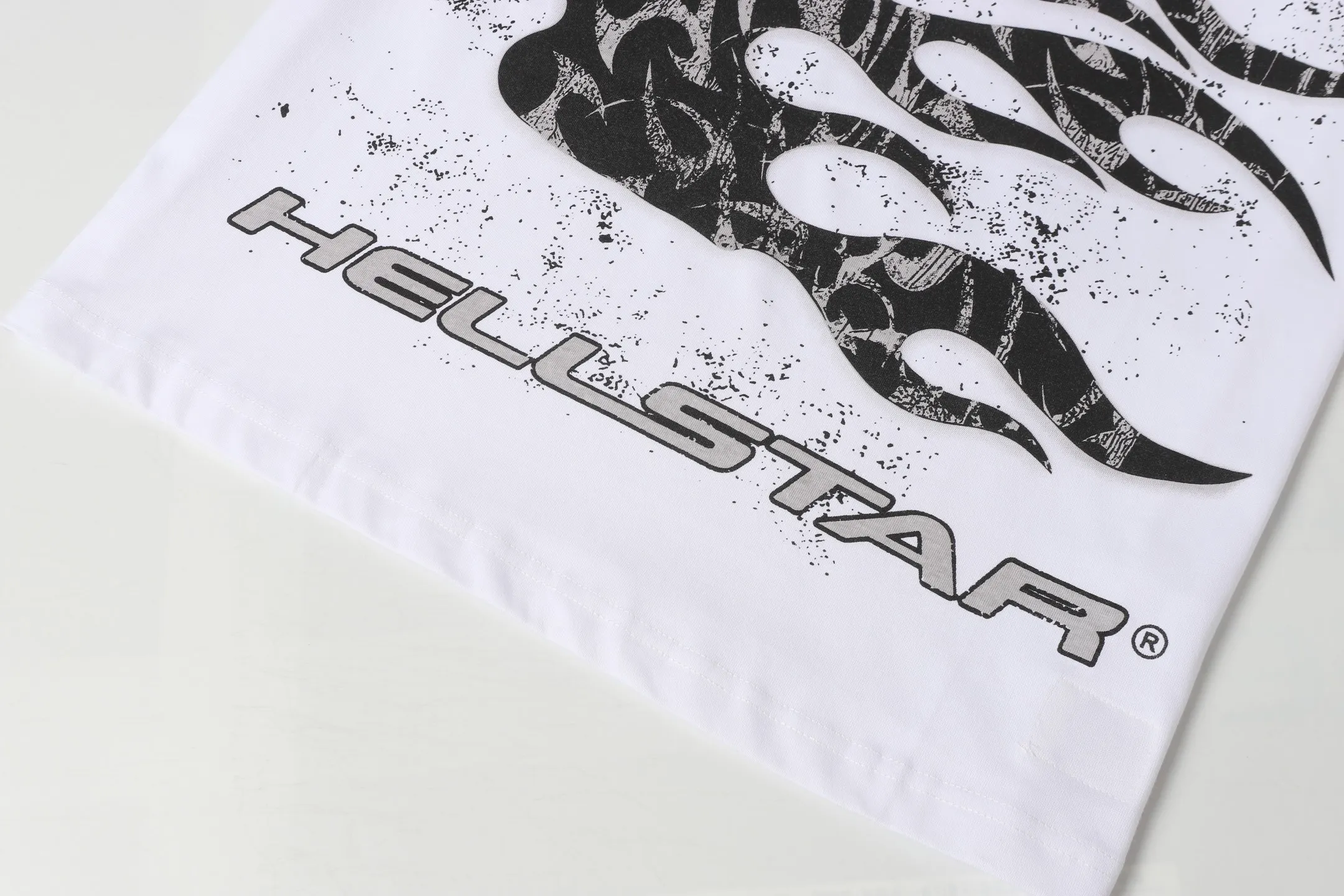 P108 Real-stock Hellstar Cross-border European and American style, street brand pure cotton T-shirt Fabric (fabric): 32 pieces of 240g heavy combed double yarn pure cotton Size (size): S-M- L- X L Color (colour): white/apricot 👉