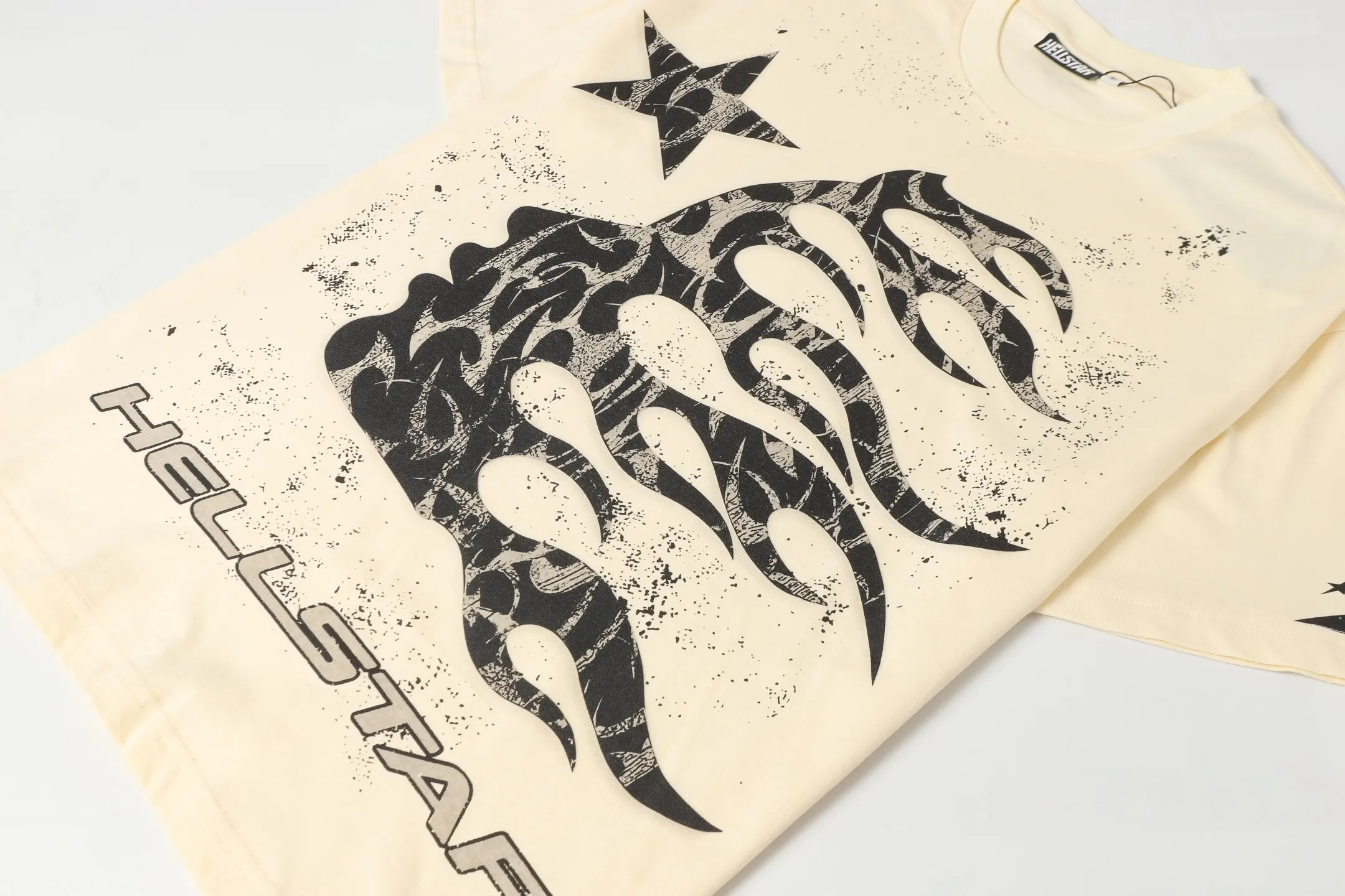 P108 Real-stock Hellstar Cross-border European and American style, street brand pure cotton T-shirt Fabric (fabric): 32 pieces of 240g heavy combed double yarn pure cotton Size (size): S-M- L- X L Color (colour): white/apricot 👉