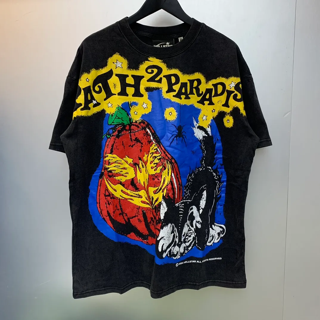 P140 Hellstar Halloween 1996 P4P Tee Shirt American fashionable short-sleeved T-shirt, the new popular American fashionable Hellstar!  Standard beauty and trendy workmanship, original customization (fabric, pattern, printing, hang tag, main mark, etc.), exaggerated style, explosive style, dare to break through tradition, bring adventurous new fashion experience!   YoungBoy, the most popular rapper in the youth circle, has shot a lot of models for him, and celebrities such as Dababy and Swae Lee frequently get dressed!  color: black Size: S, M, L, XL