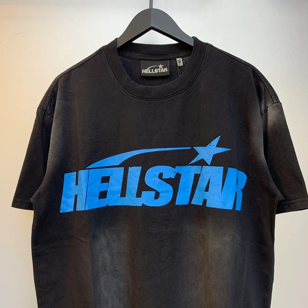P126 Hellstar Studios Classic Blue Logo Short Sleeve Tee Shirt Washed Black Short Sleeve T-shirt The new hot beauty trend Hellstar!  Standard beauty and trendy workmanship, original customization (fabric, pattern, printing, hang tag, main mark, etc.), exaggerated style, explosive style, dare to break through tradition, bring adventurous new fashion experience!   YoungBoy, the most popular rapper in the youth circle, has shot a lot of models for him, and celebrities such as Dababy and Swae Lee frequently get dressed!  color: black Size: S, M, L, XL